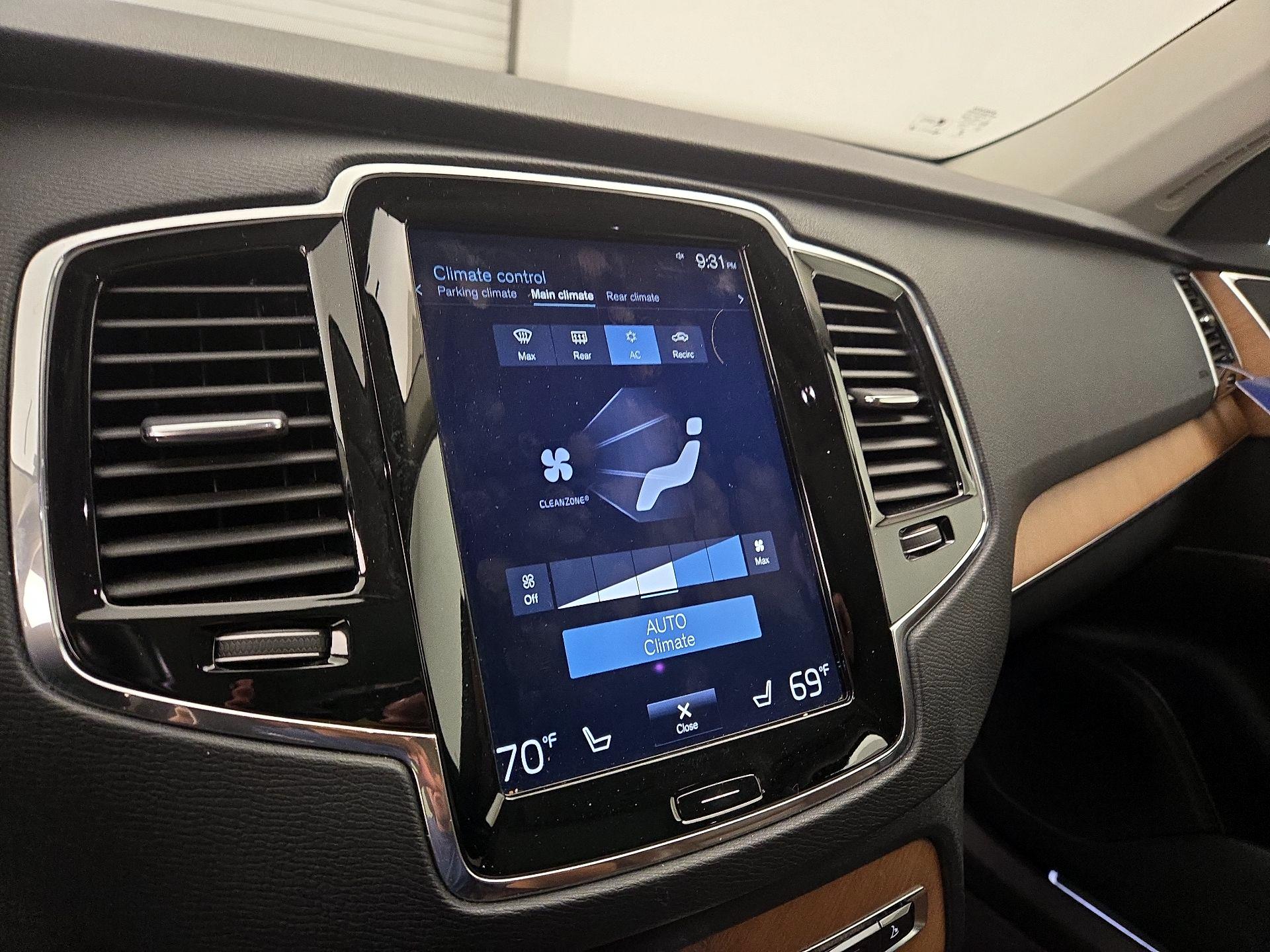 Thumbnail: 2018 Volvo XC90 - 16