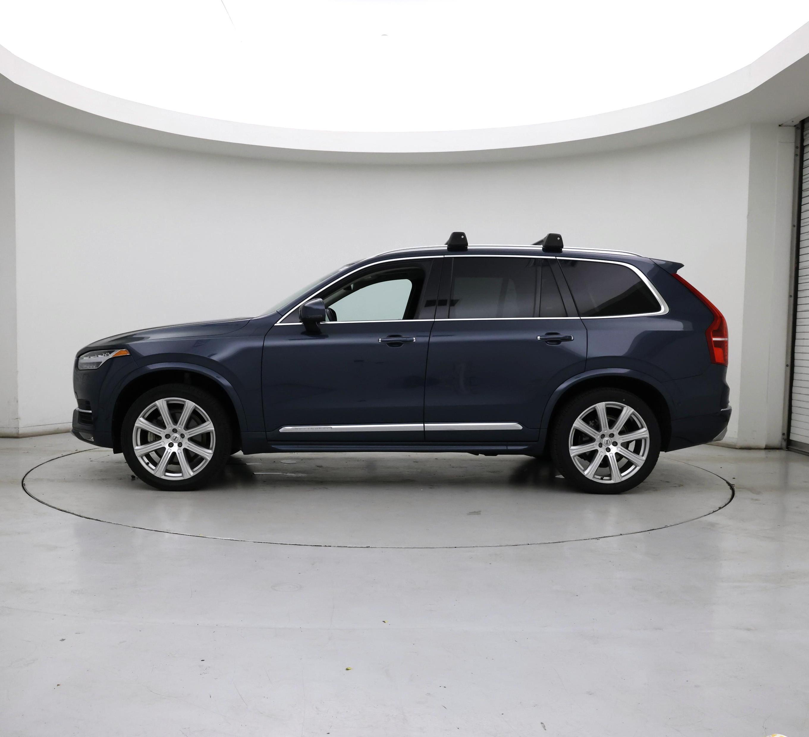Thumbnail: 2018 Volvo XC90 - 3