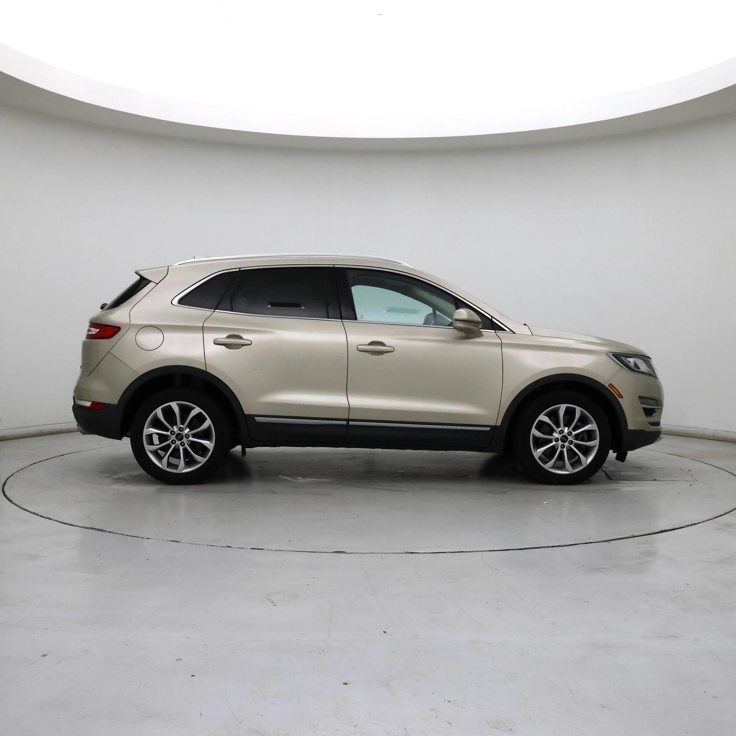 Thumbnail: 2017 Lincoln MKC - 7