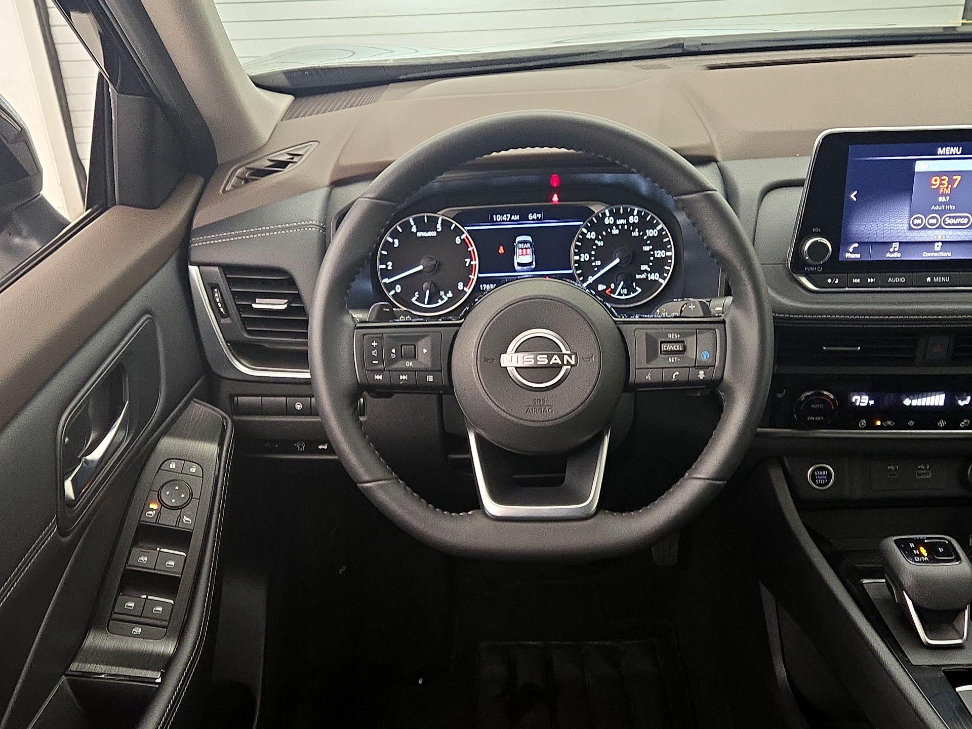 Thumbnail: 2023 Nissan Rogue - 10