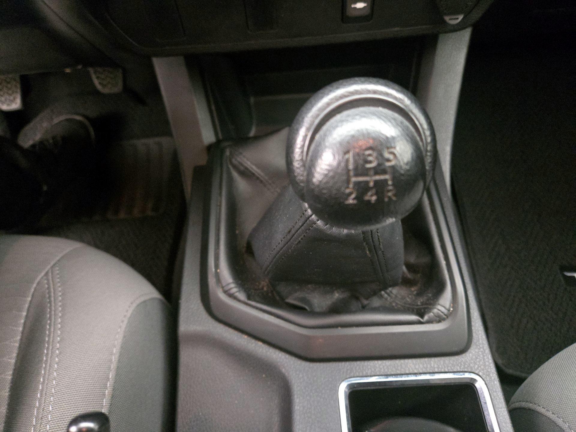 Thumbnail: 2016 Toyota Tacoma - 17
