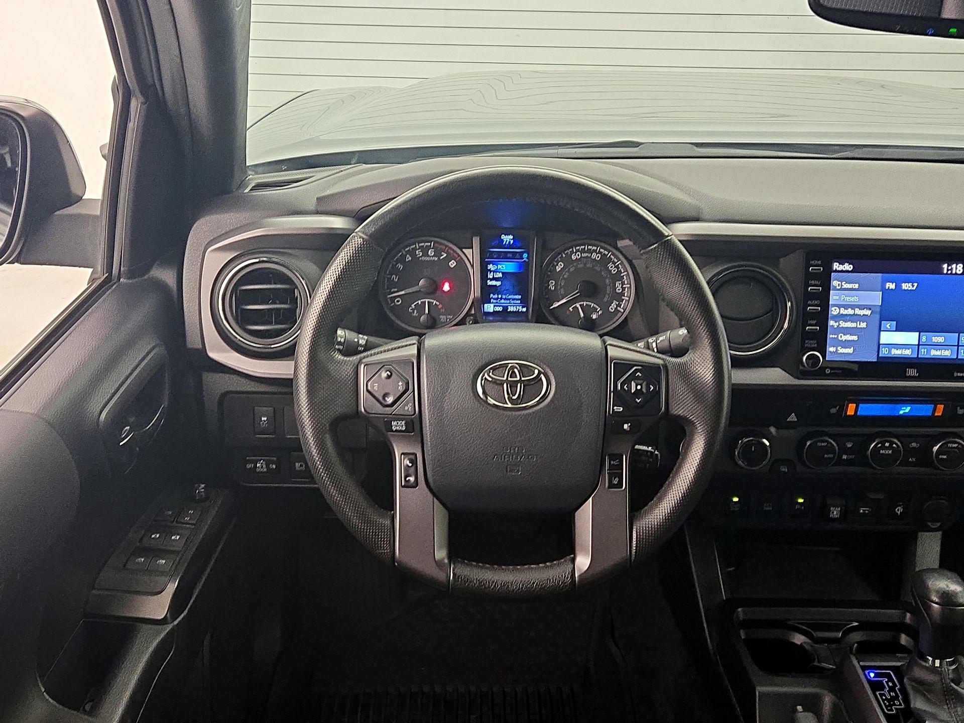 Thumbnail: 2020 Toyota Tacoma - 10