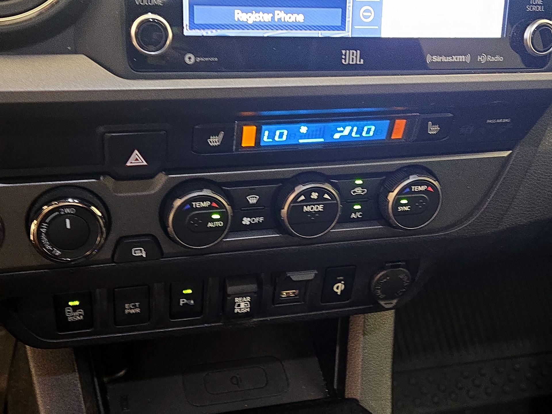 Thumbnail: 2020 Toyota Tacoma - 16