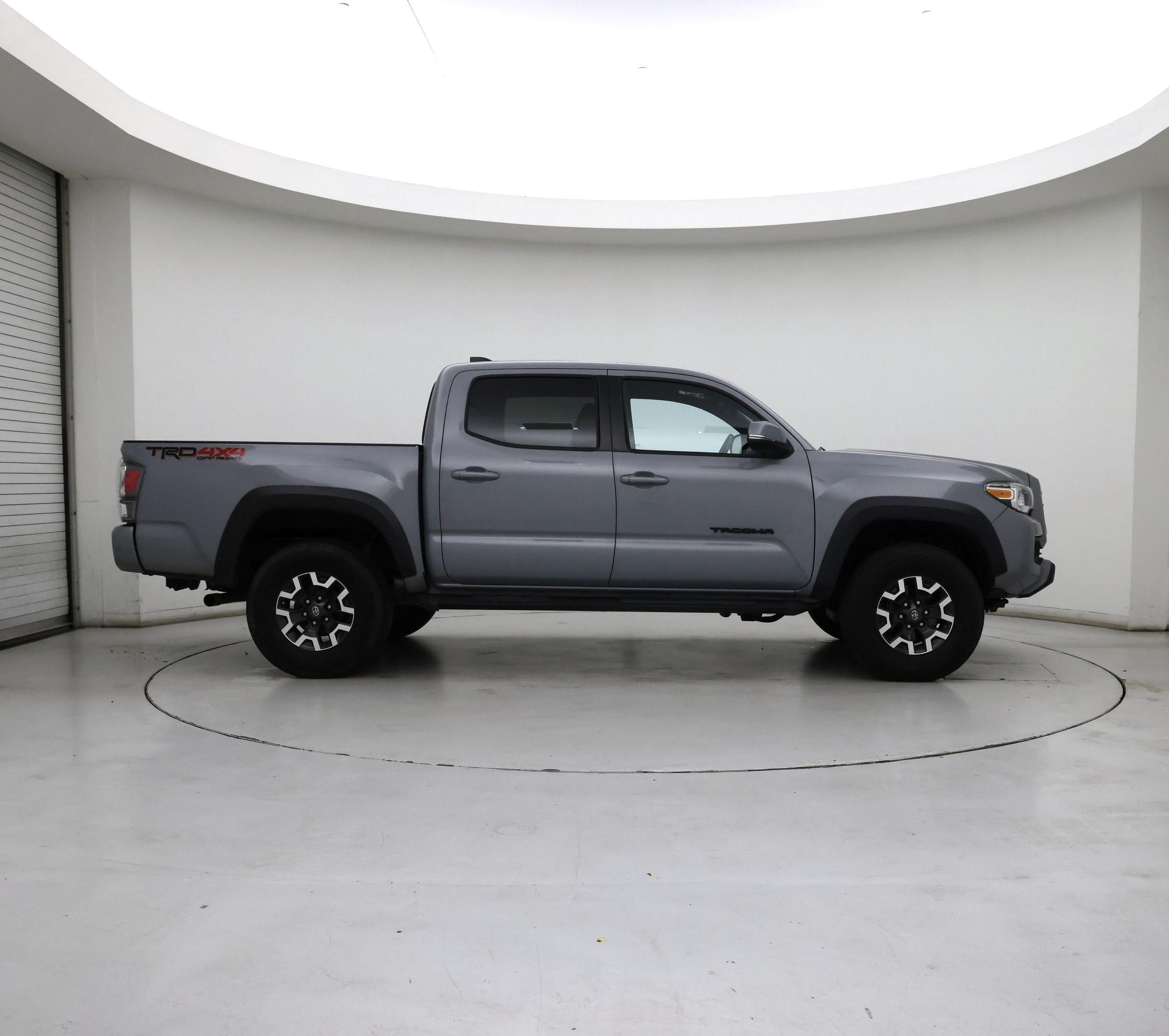 Thumbnail: 2020 Toyota Tacoma - 7