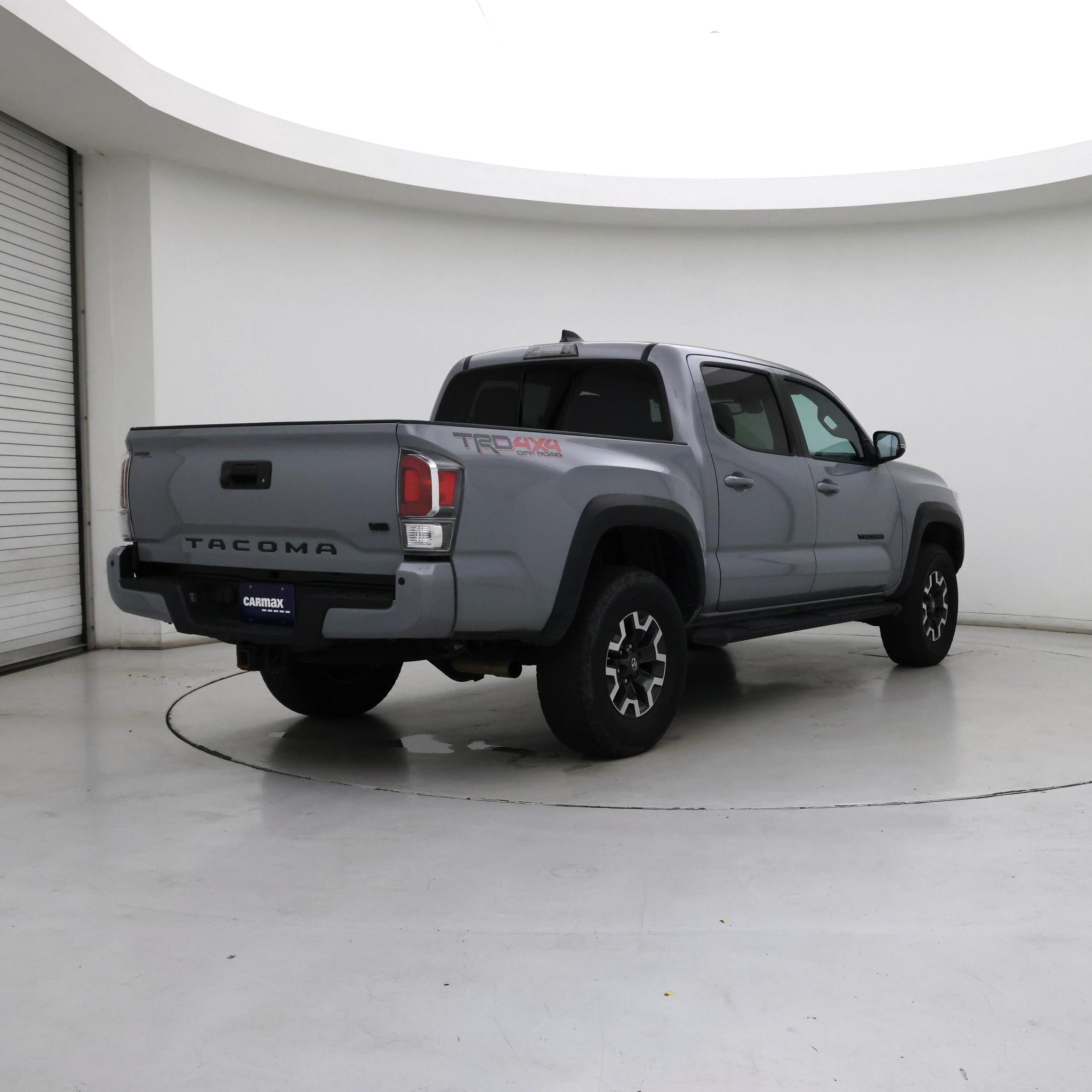 Thumbnail: 2020 Toyota Tacoma - 8