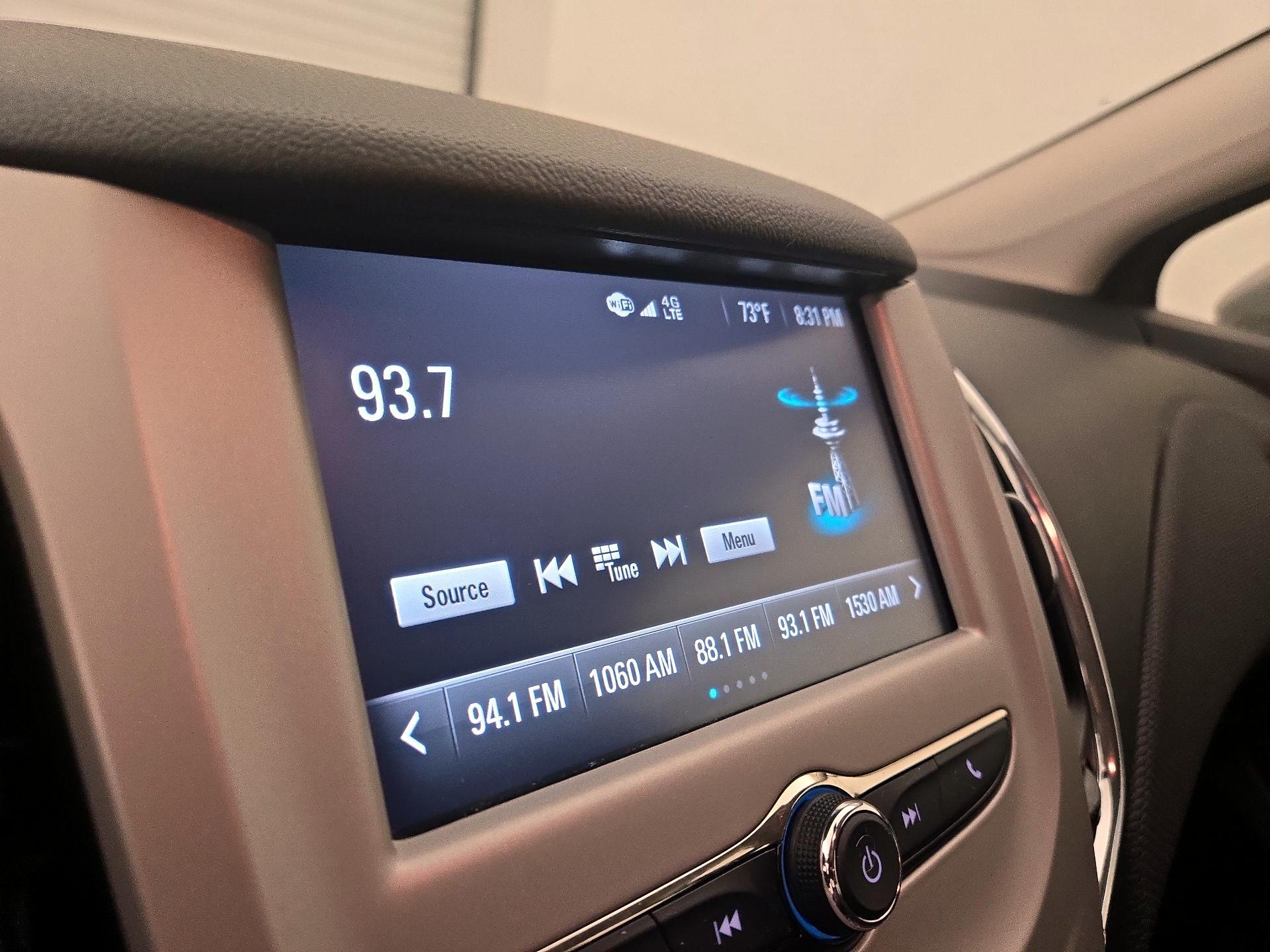 Thumbnail: 2017 Chevrolet Cruze - 15
