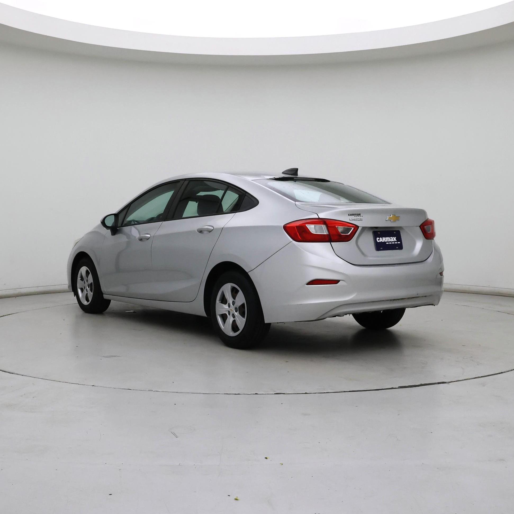 Thumbnail: 2017 Chevrolet Cruze - 2