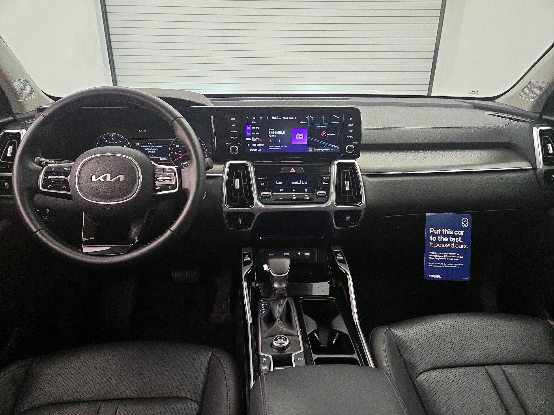 Thumbnail: 2022 Kia Sorento - 9