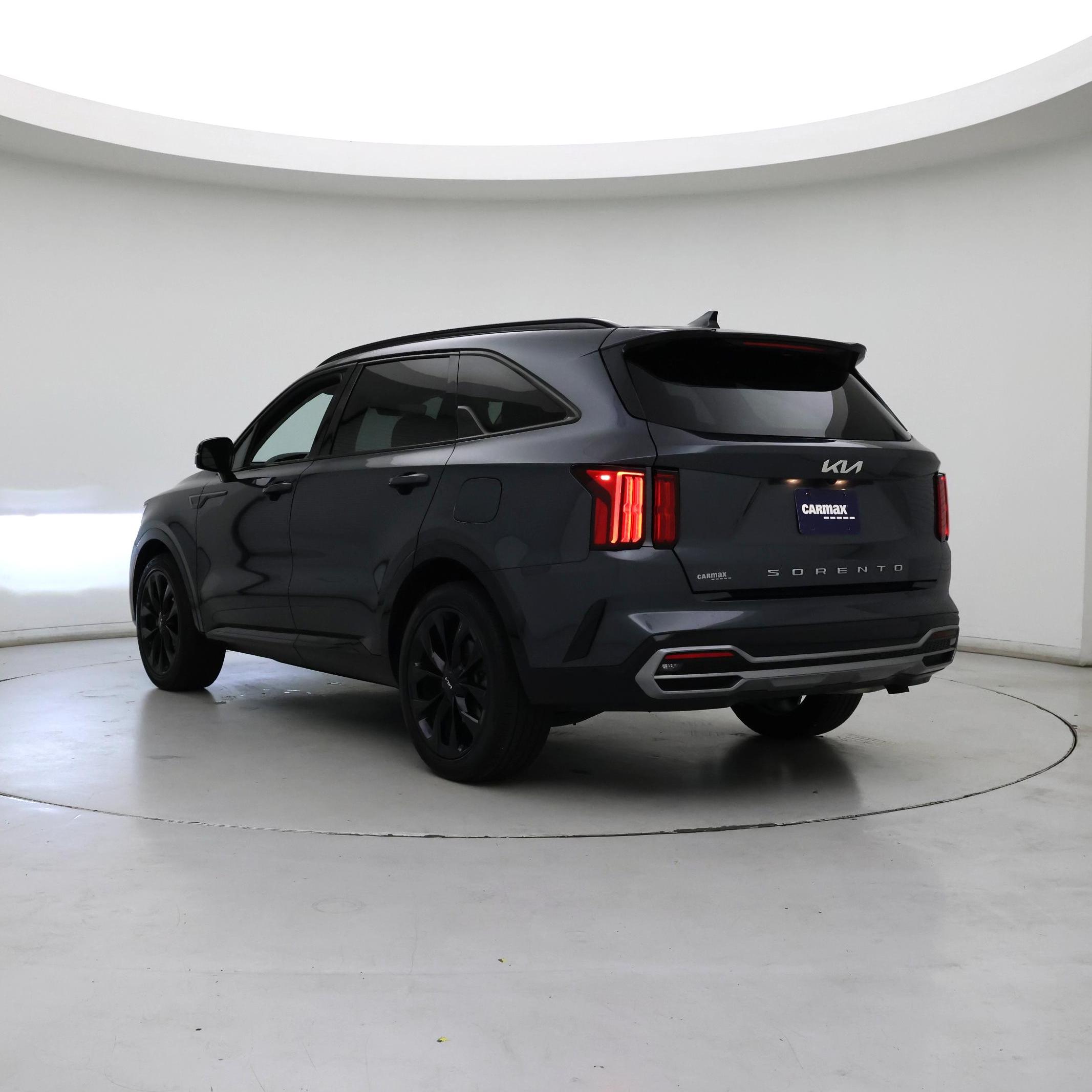 Thumbnail: 2022 Kia Sorento - 2
