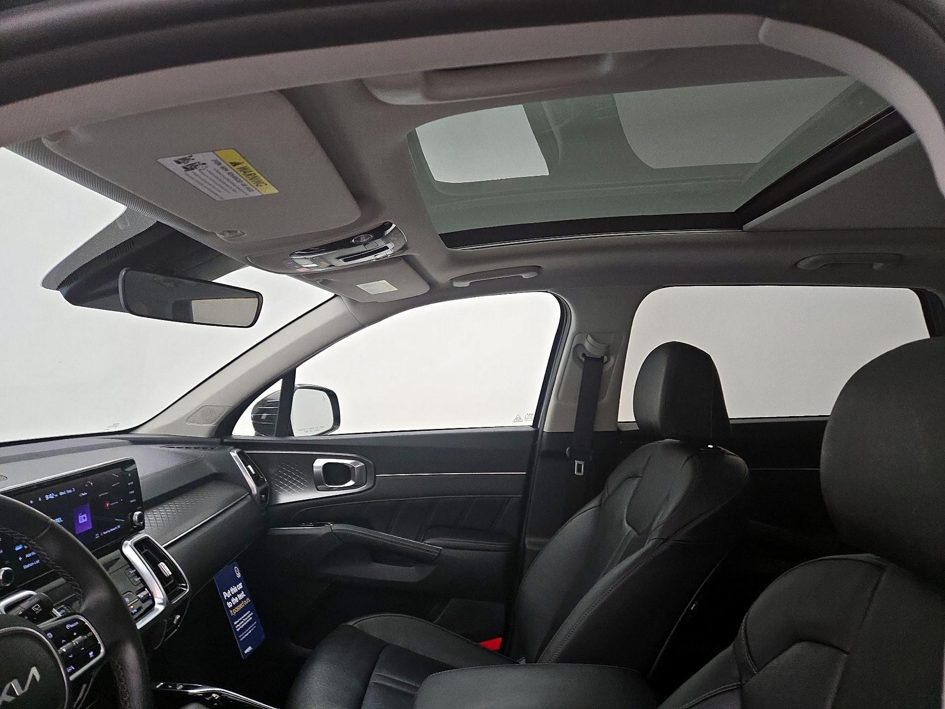 Thumbnail: 2022 Kia Sorento - 19