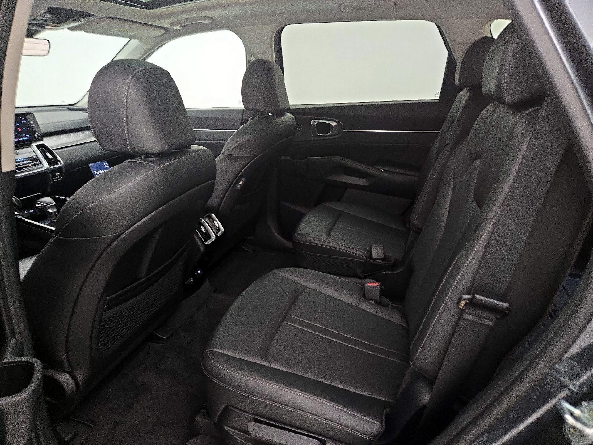 Thumbnail: 2022 Kia Sorento - 20