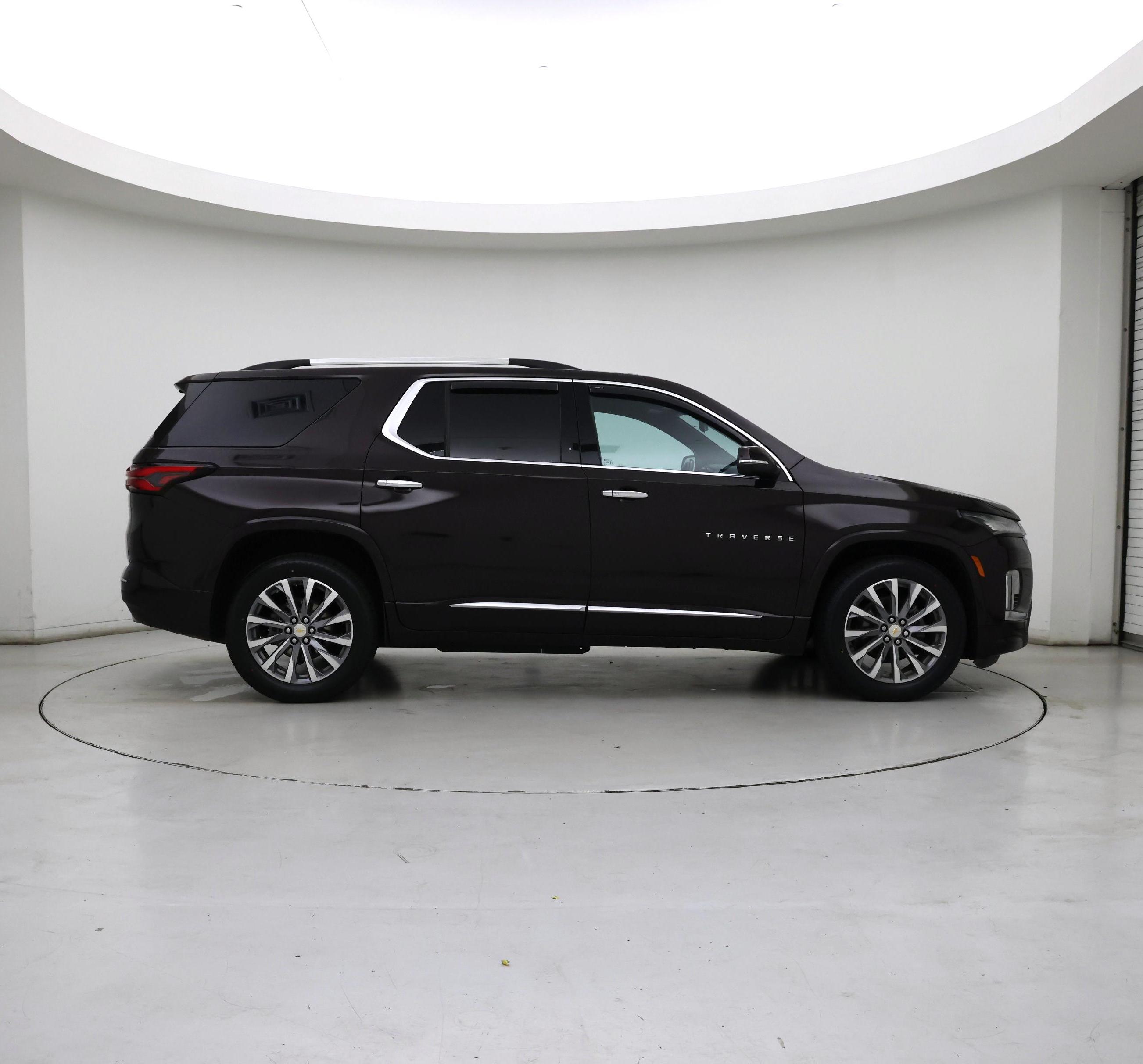 Thumbnail: 2023 Chevrolet Traverse - 7