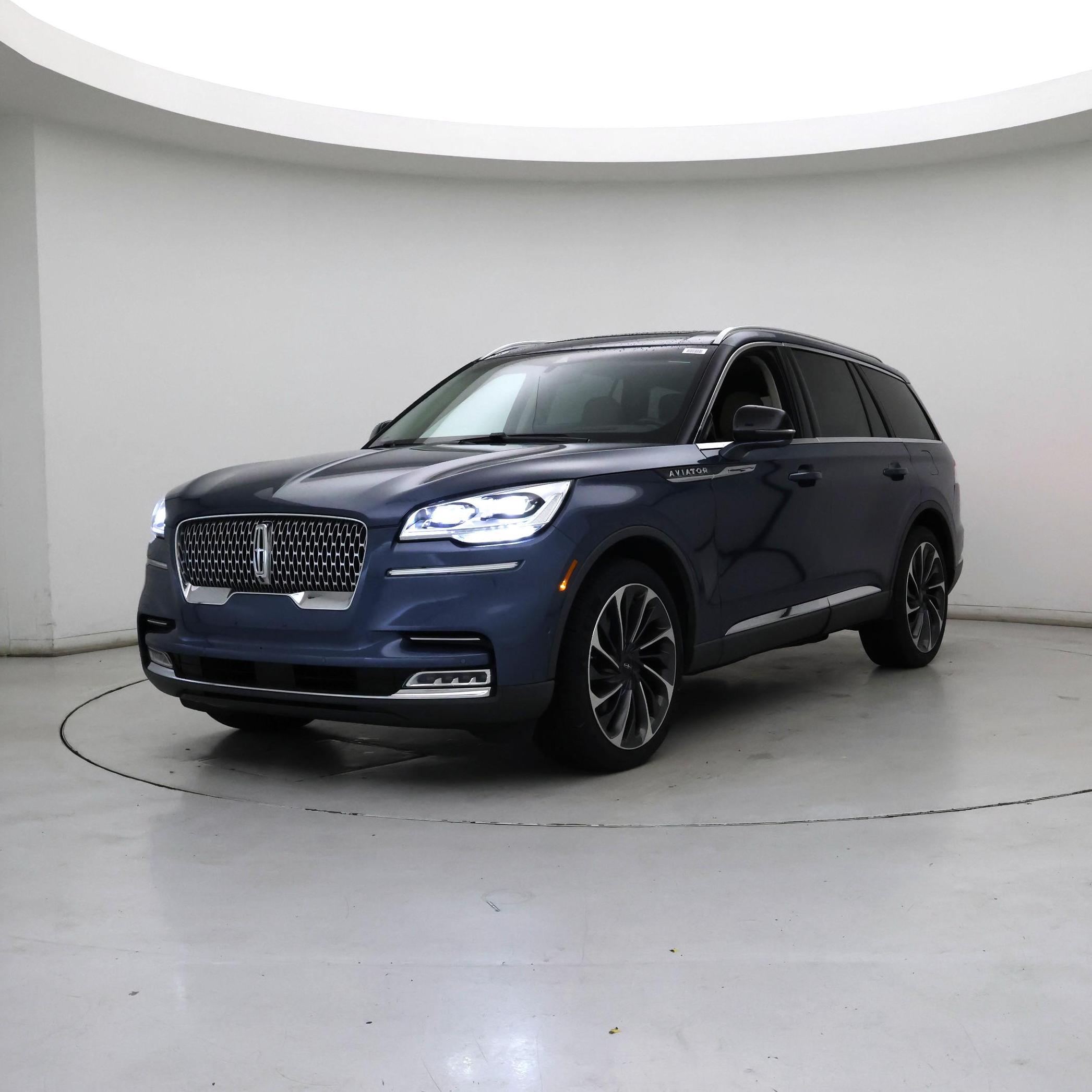 Thumbnail: 2020 Lincoln Aviator - 4