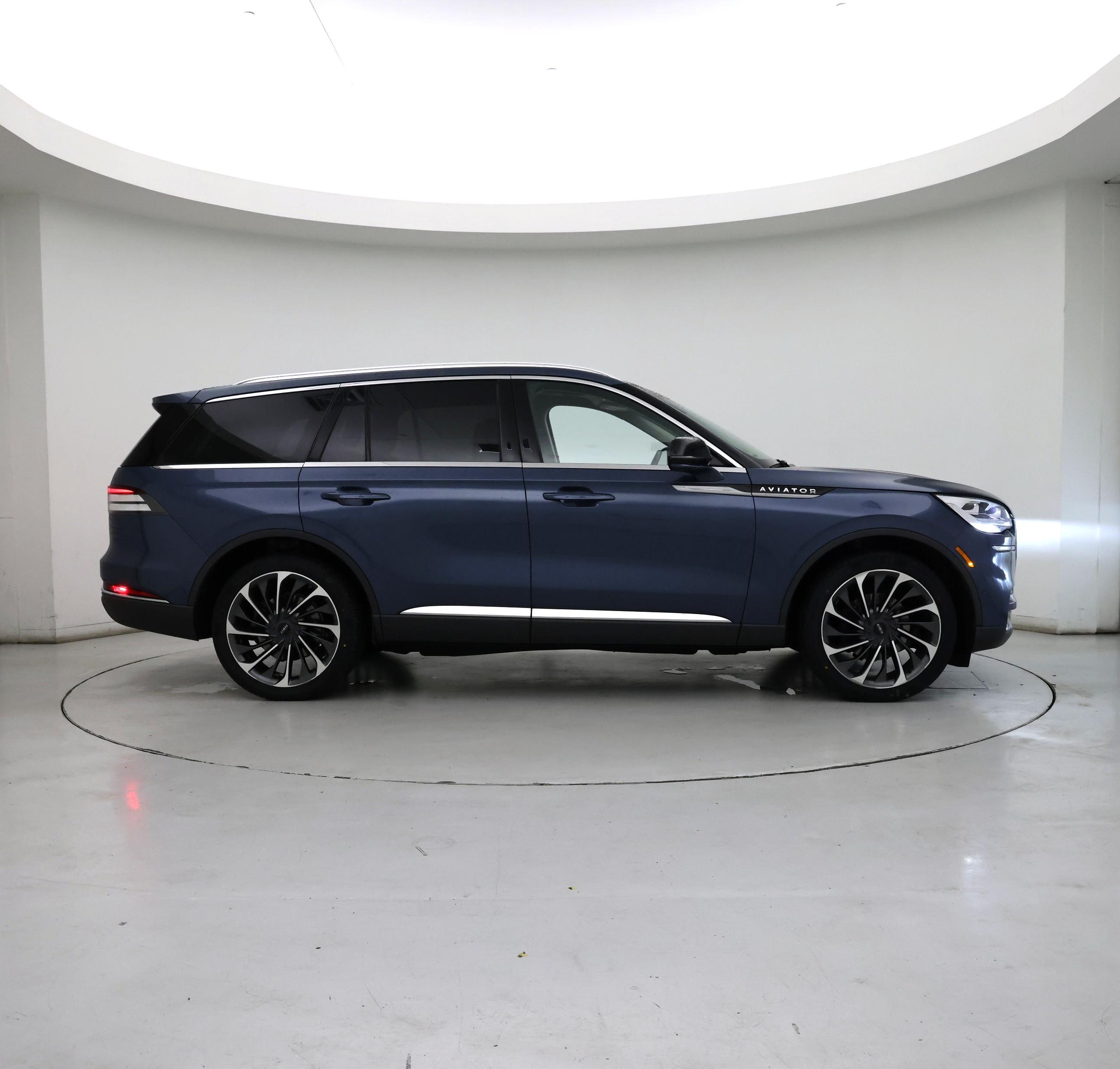 Thumbnail: 2020 Lincoln Aviator - 7