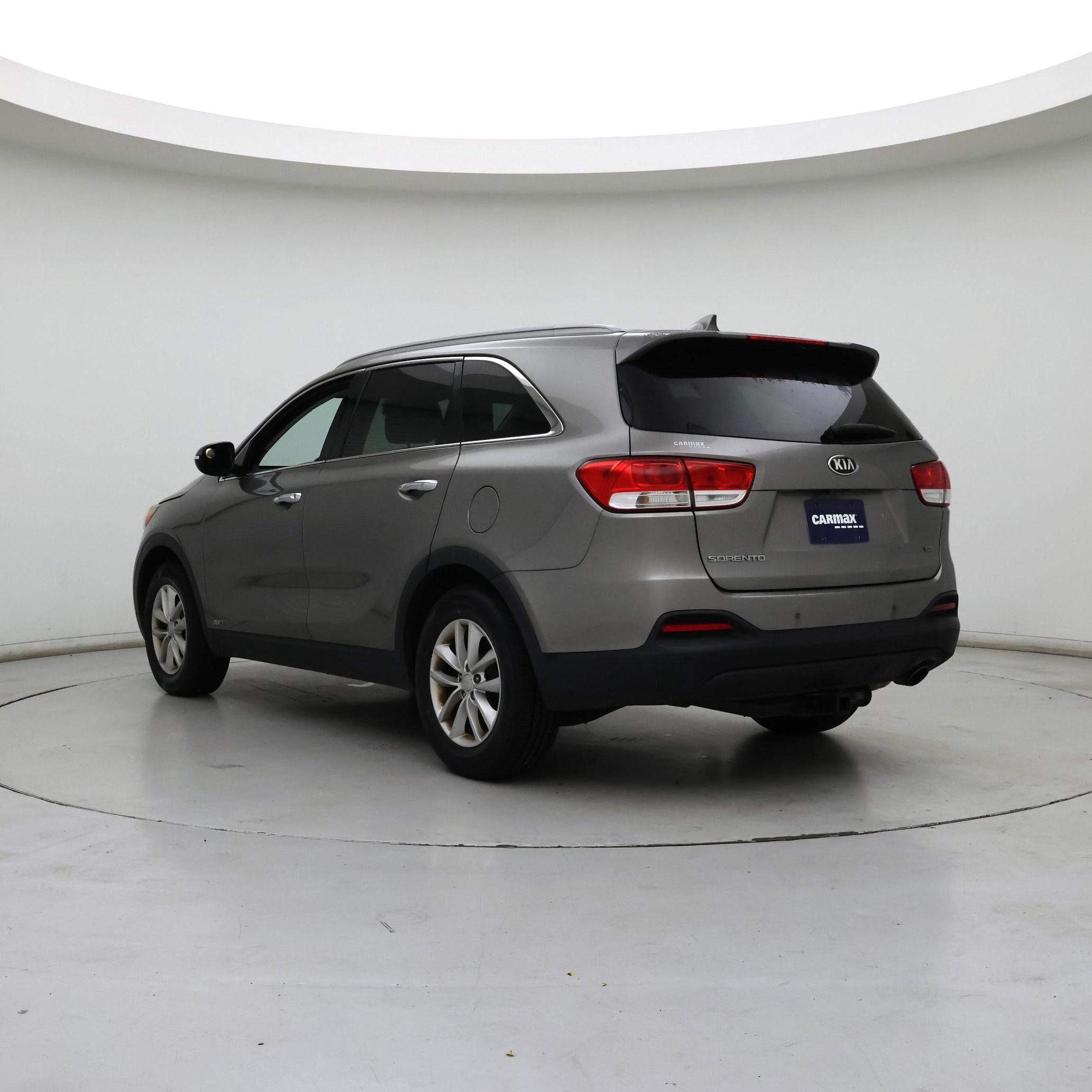 Thumbnail: 2017 Kia Sorento - 2