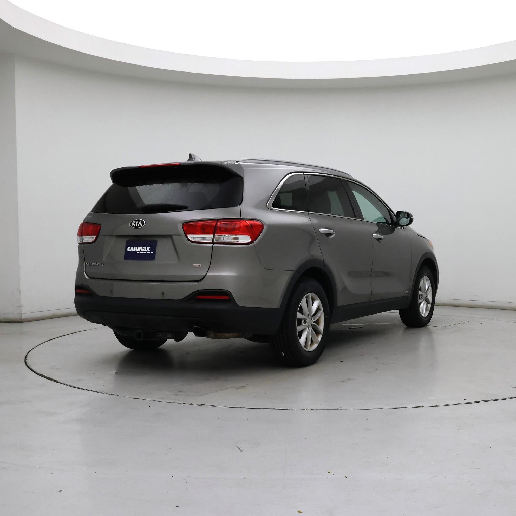 Thumbnail: 2017 Kia Sorento - 8
