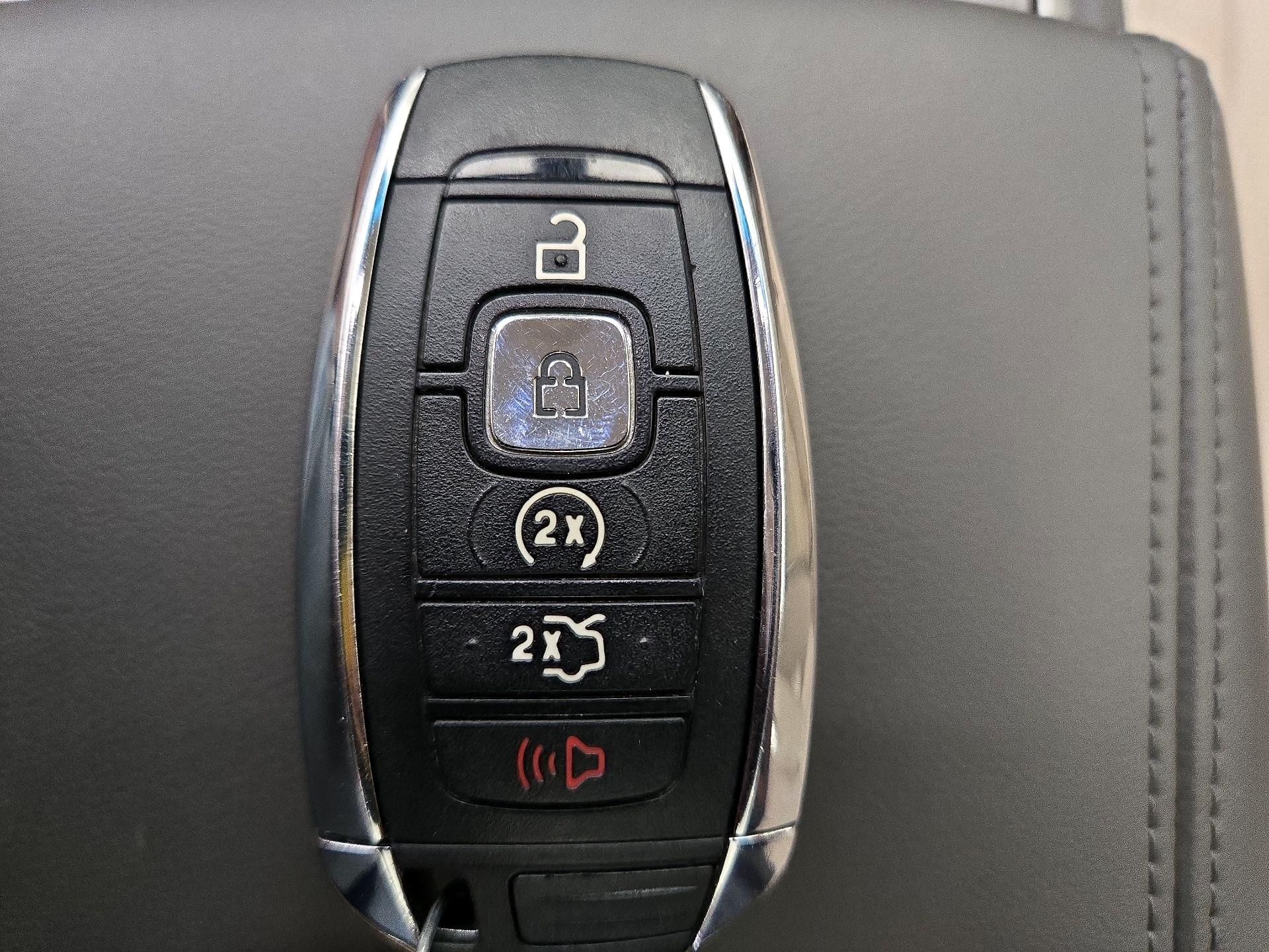 Thumbnail: 2019 Lincoln MKZ - 20