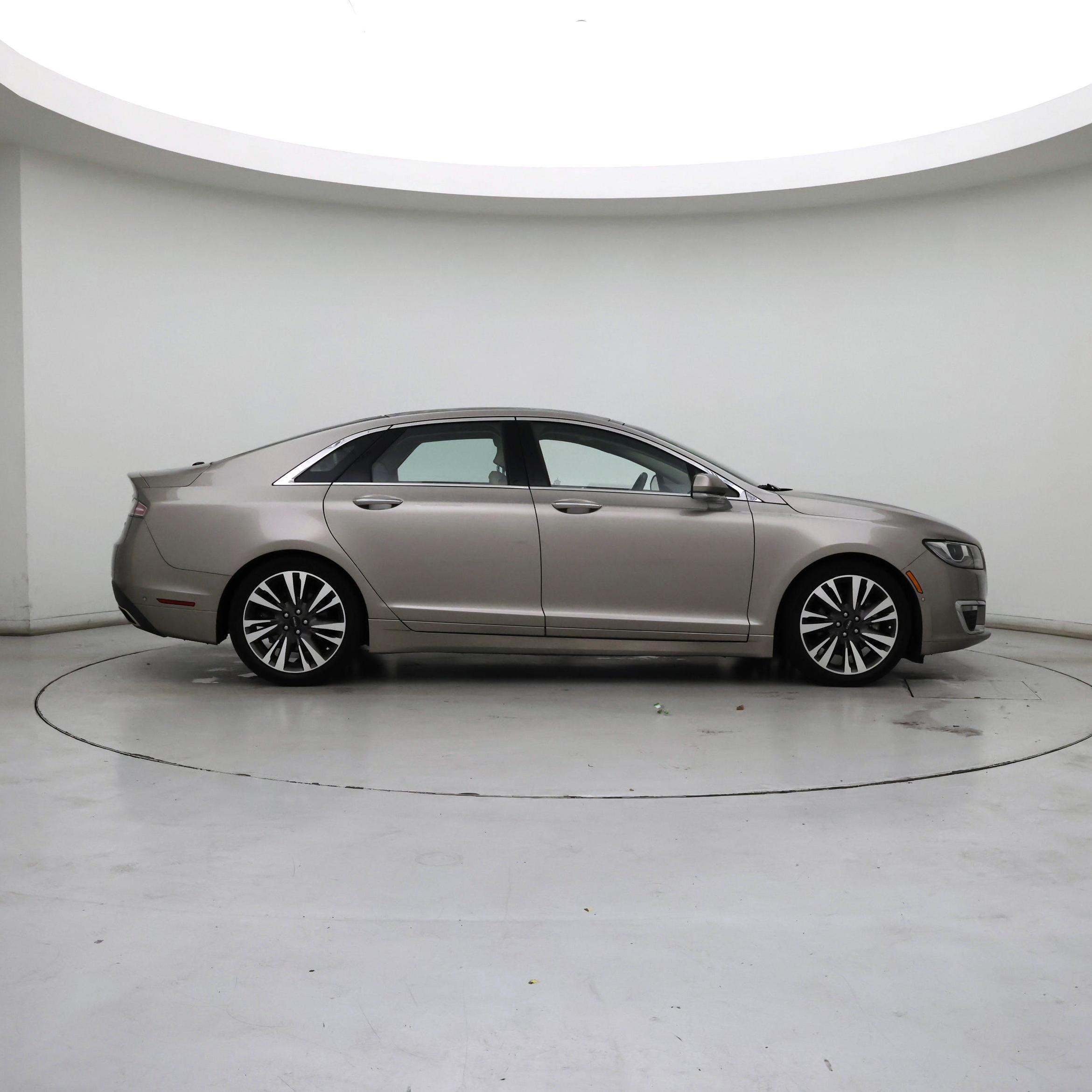 Thumbnail: 2019 Lincoln MKZ - 7