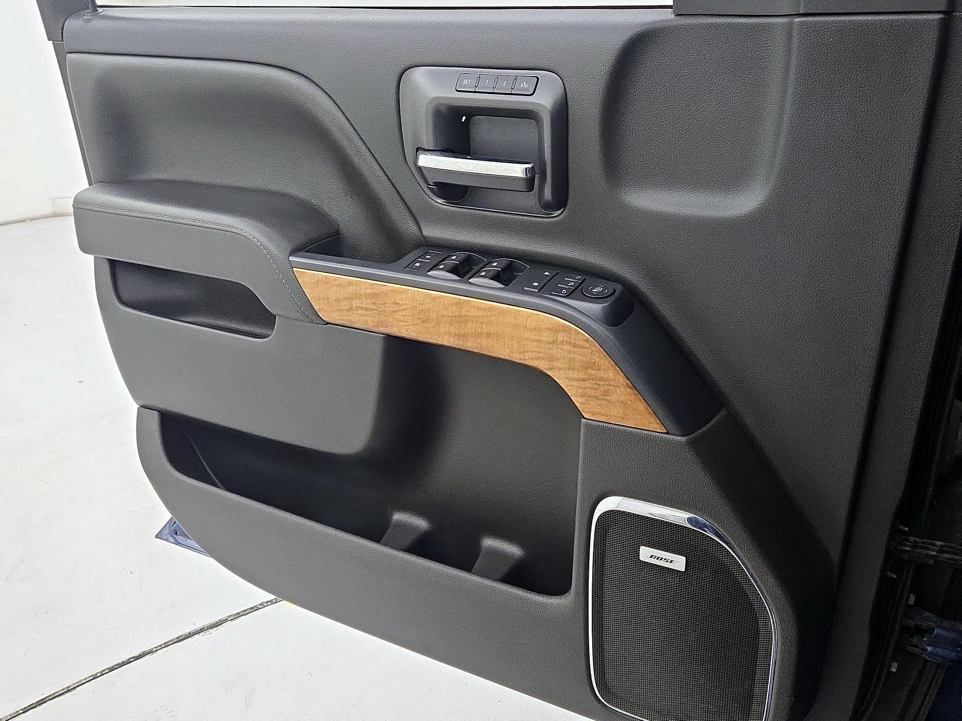Thumbnail: 2016 Chevrolet Silverado 1500 - 12