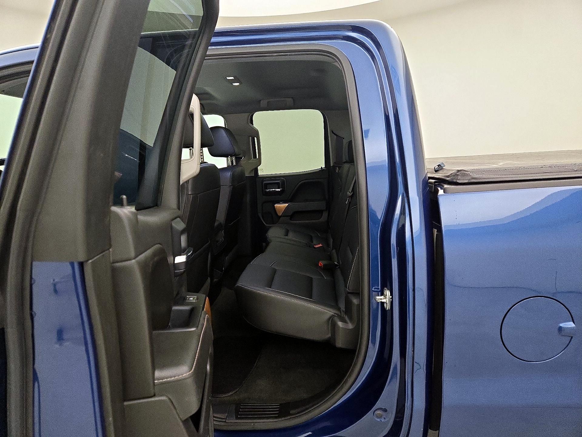 Thumbnail: 2016 Chevrolet Silverado 1500 - 18