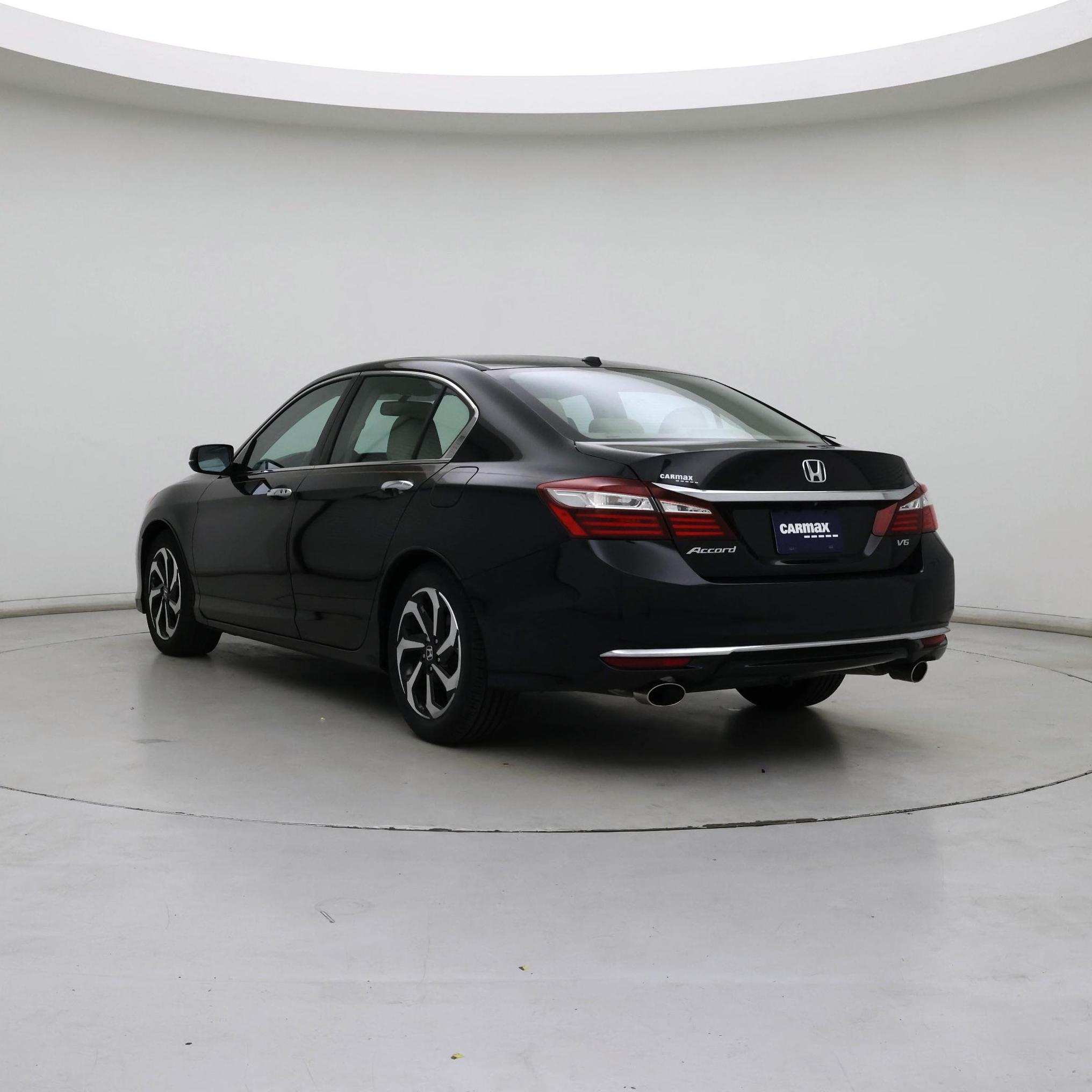 Thumbnail: 2017 Honda Accord - 2