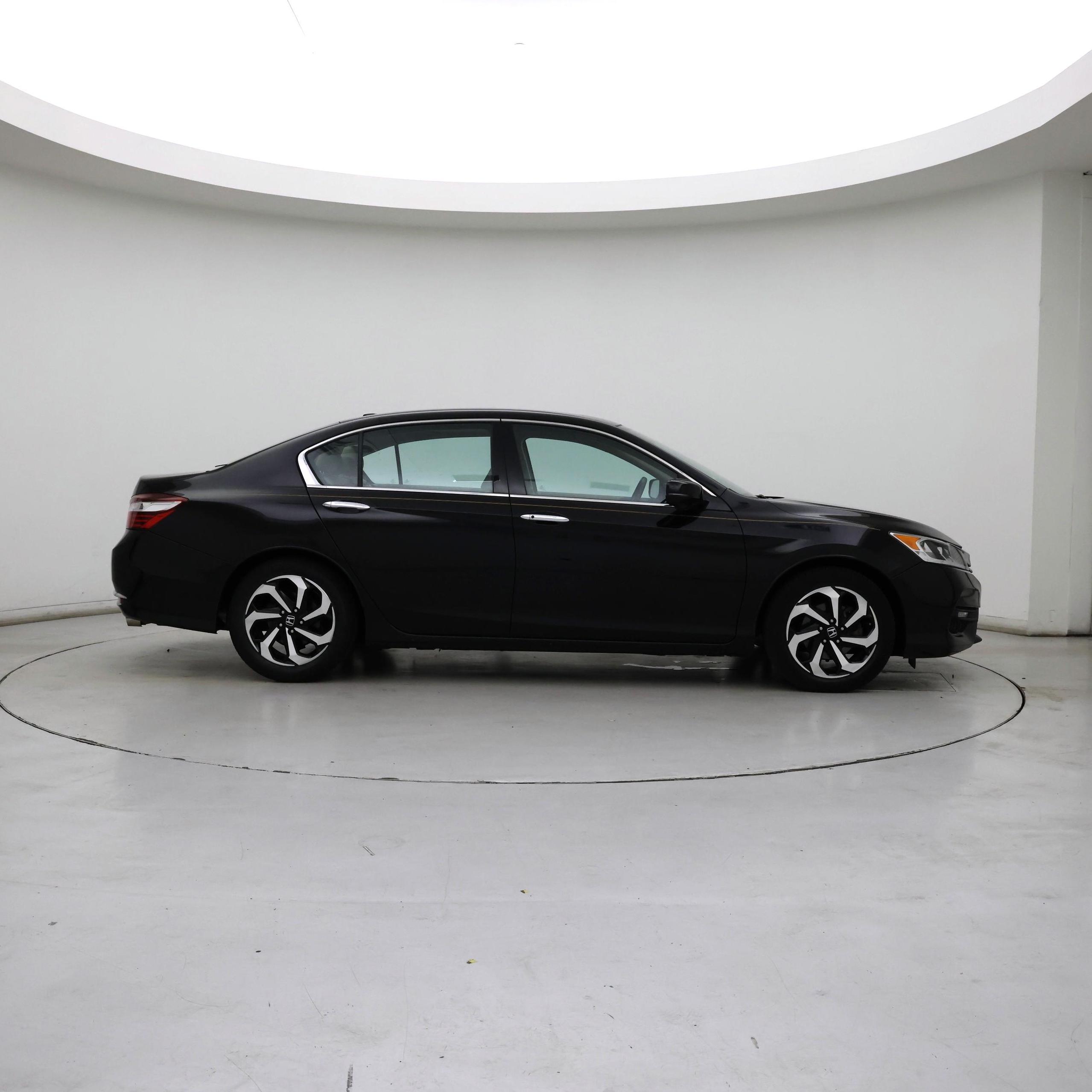 Thumbnail: 2017 Honda Accord - 7