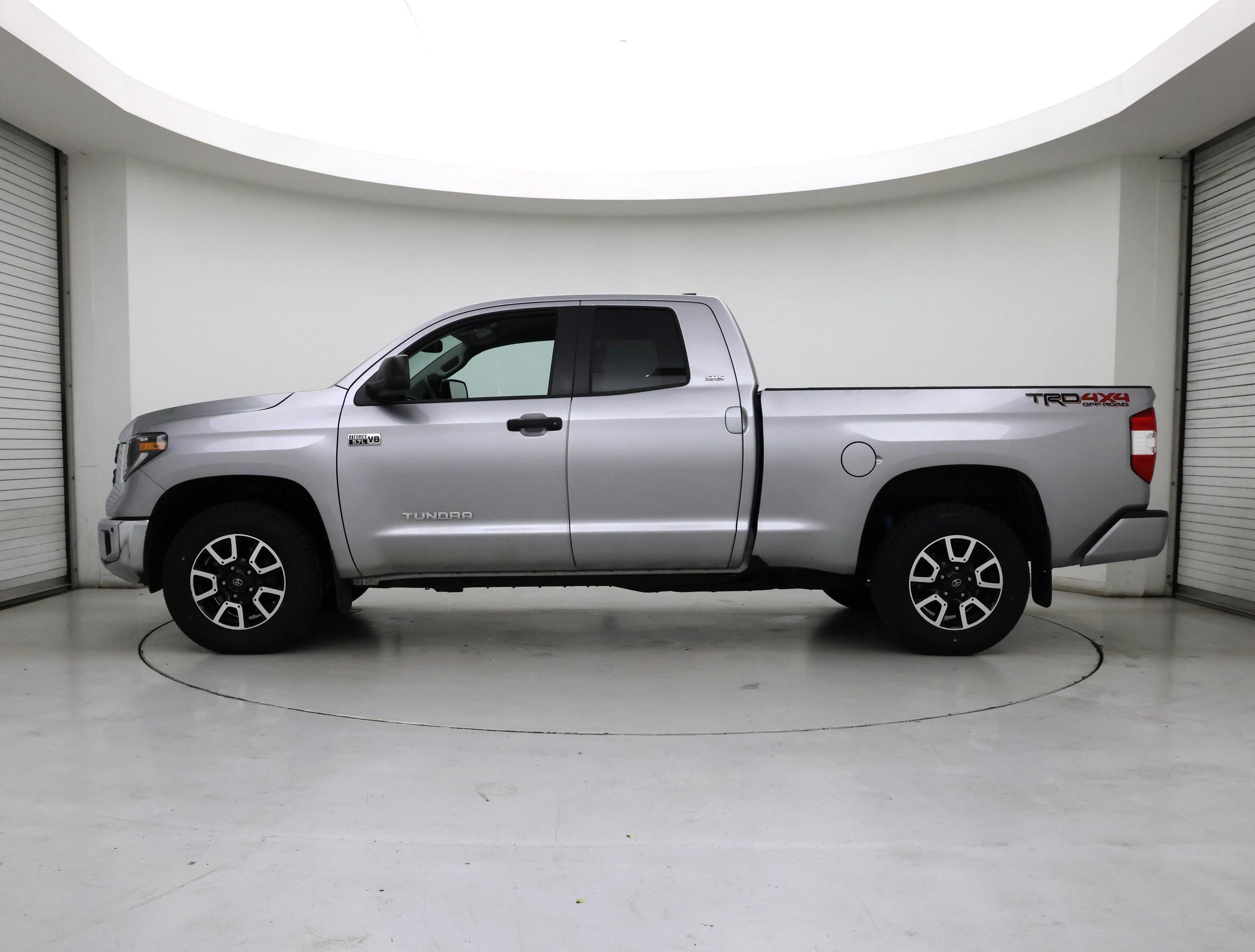Thumbnail: 2021 Toyota Tundra - 3
