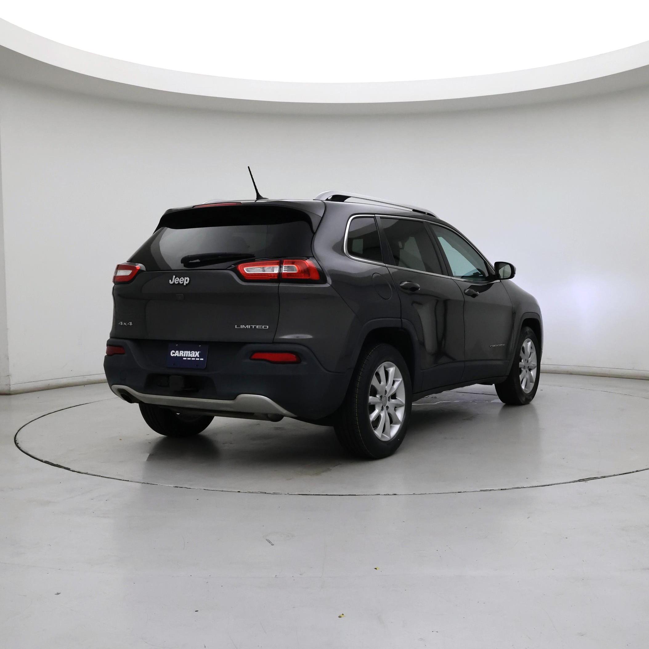 Thumbnail: 2015 Jeep Cherokee - 8