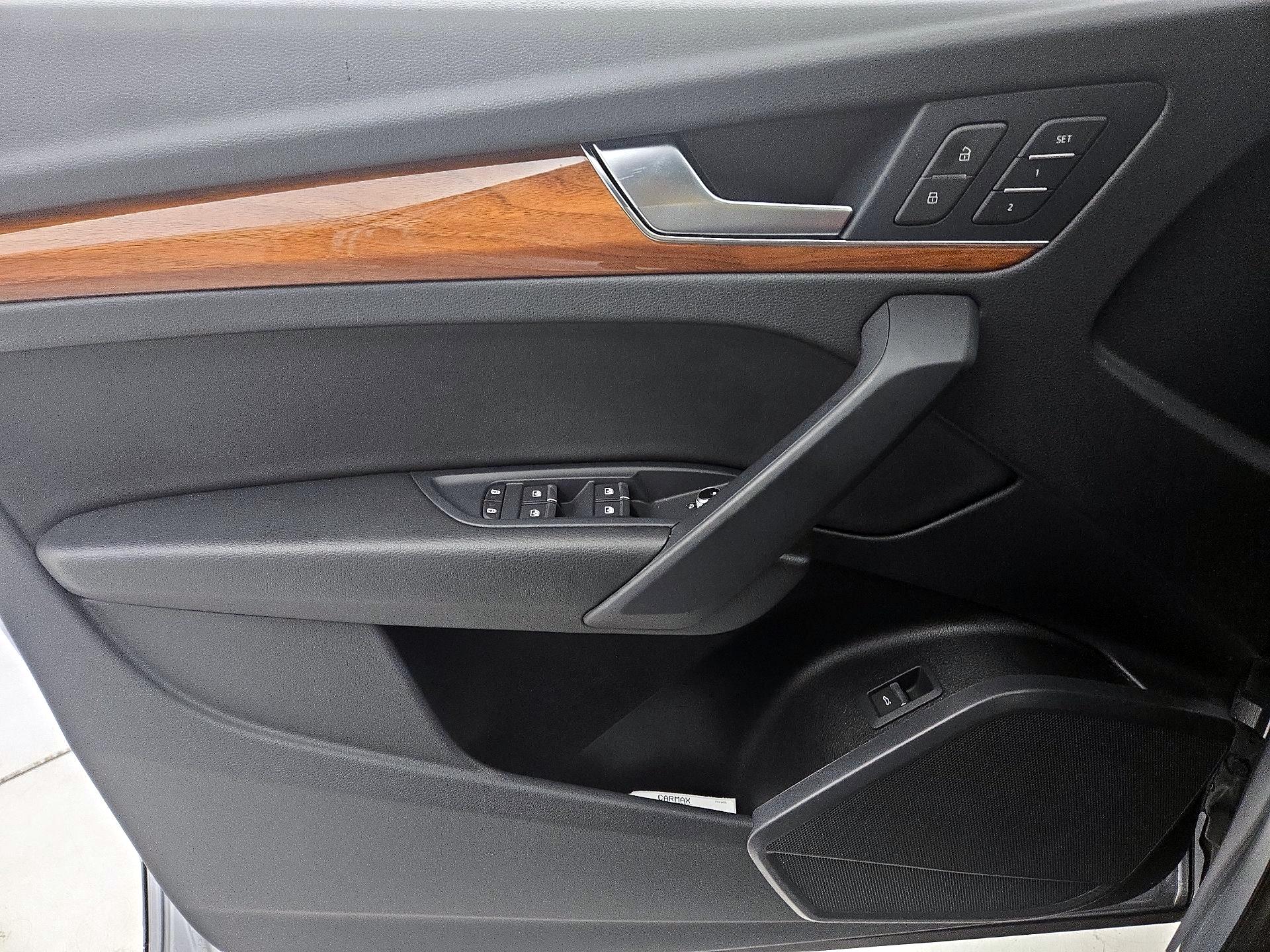 Thumbnail: 2023 Audi Q5 - 12