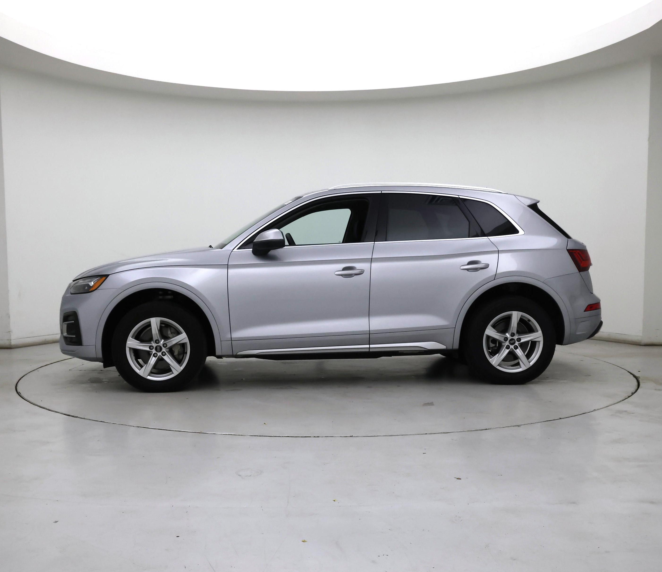 Thumbnail: 2023 Audi Q5 - 3