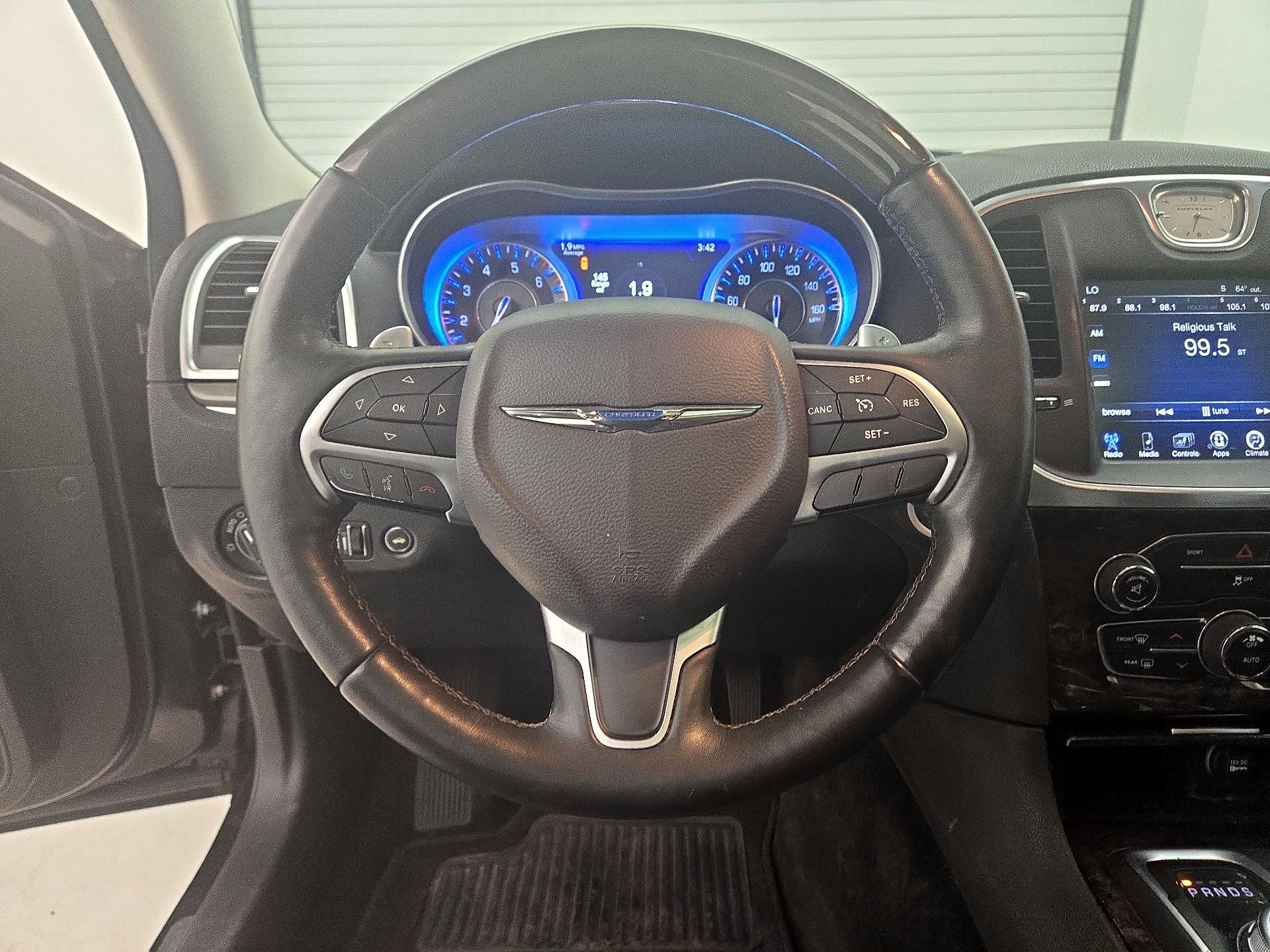 Thumbnail: 2015 Chrysler 300 - 10