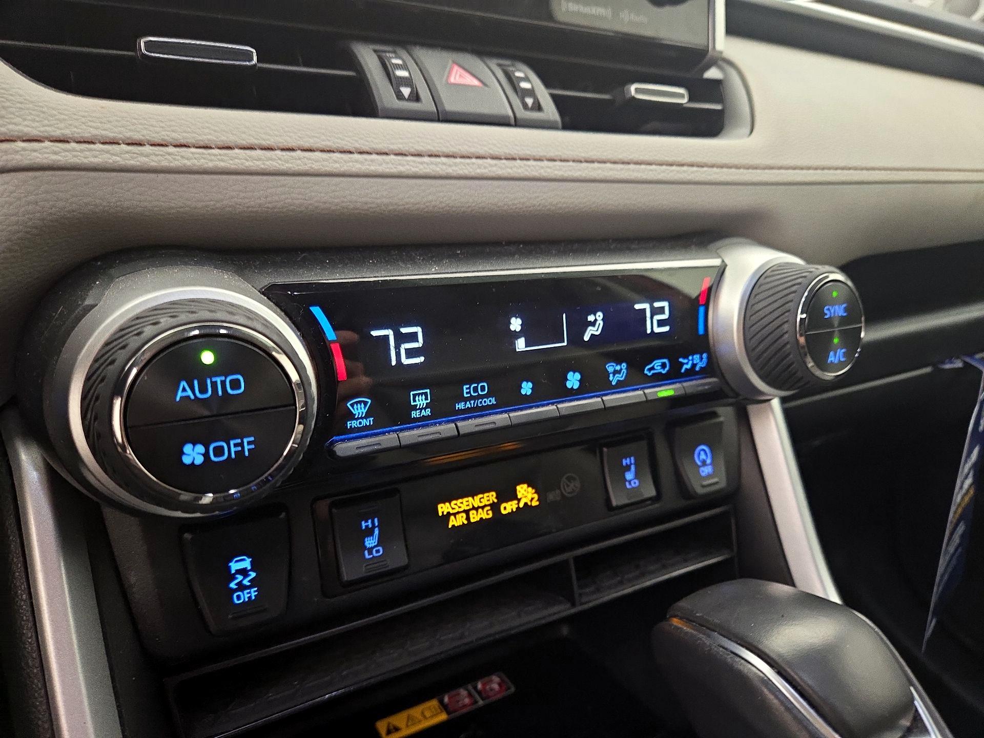 Thumbnail: 2022 Toyota RAV4 - 16