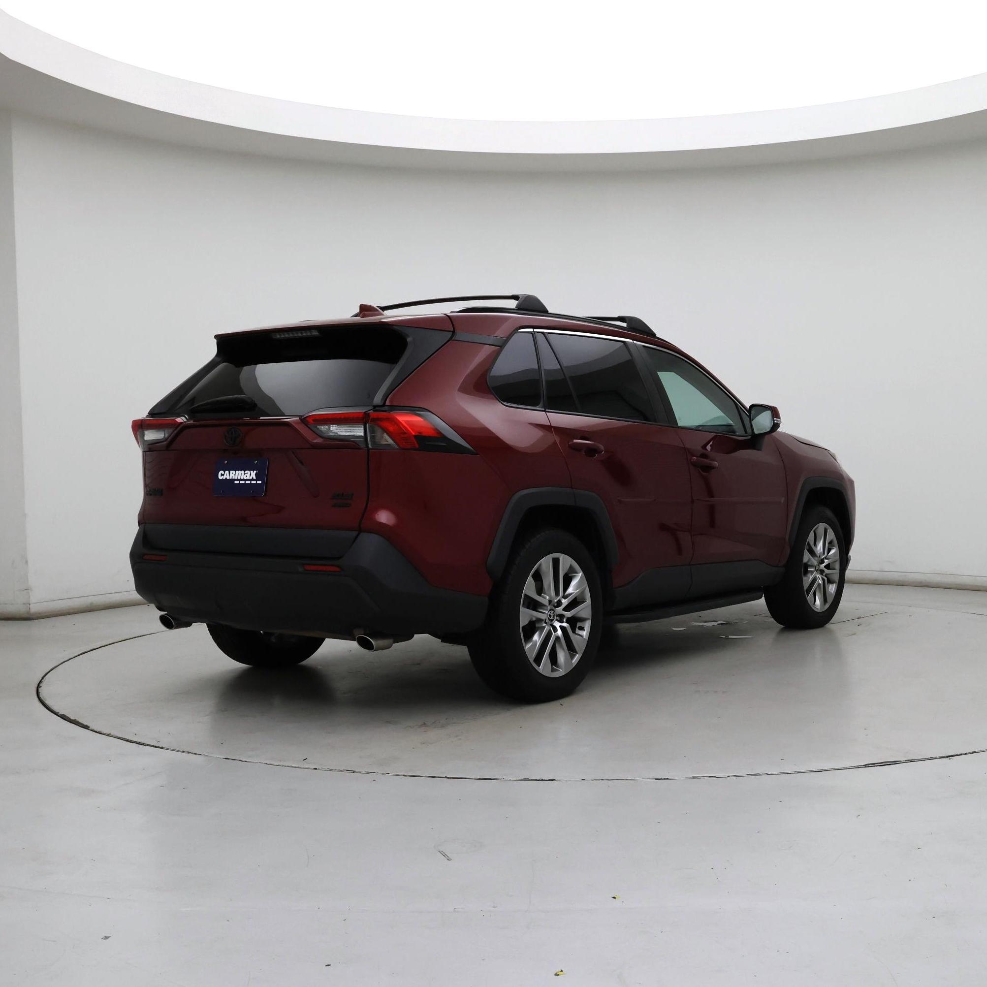 Thumbnail: 2022 Toyota RAV4 - 8