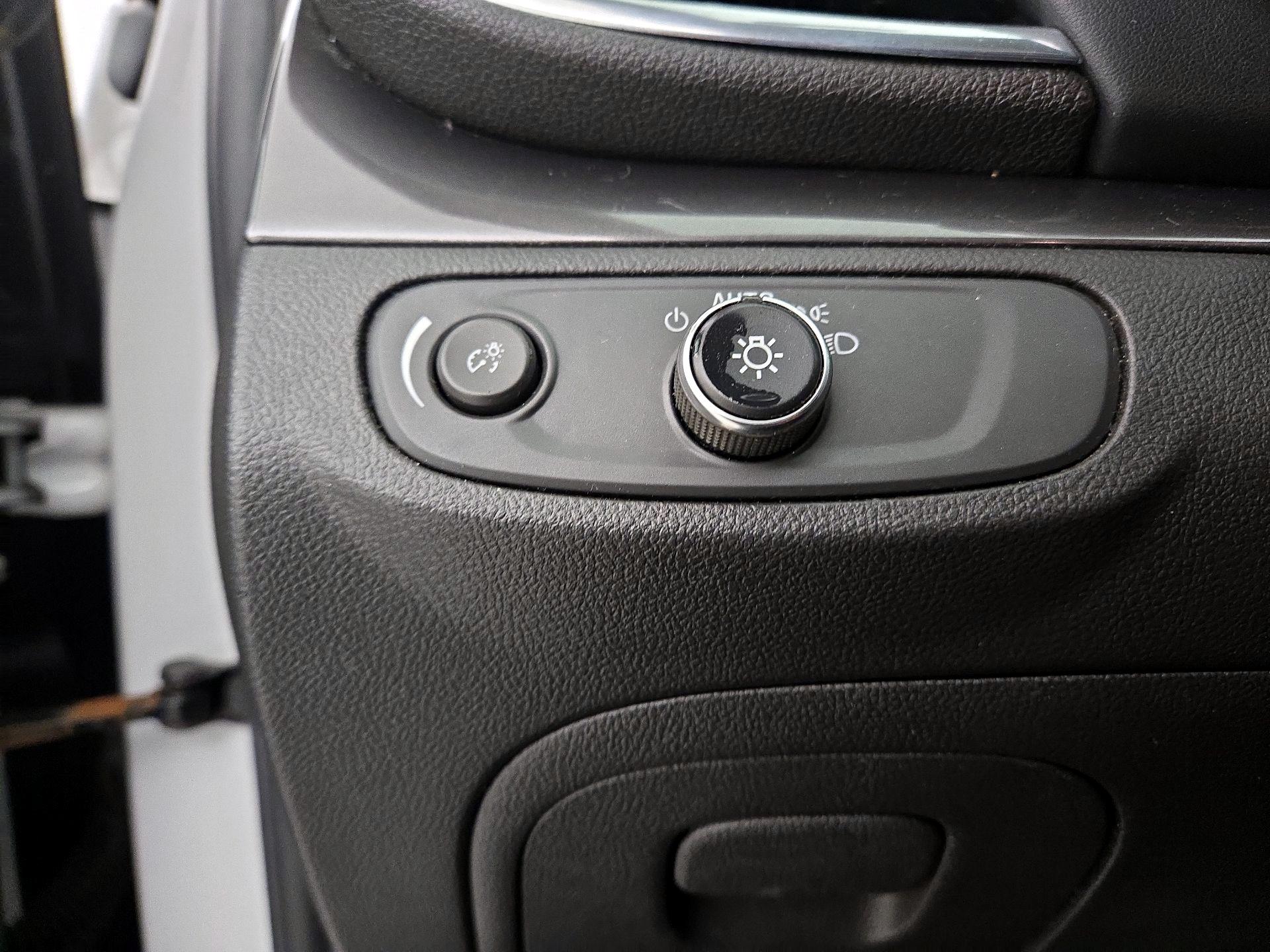 Thumbnail: 2018 Buick Encore - 13