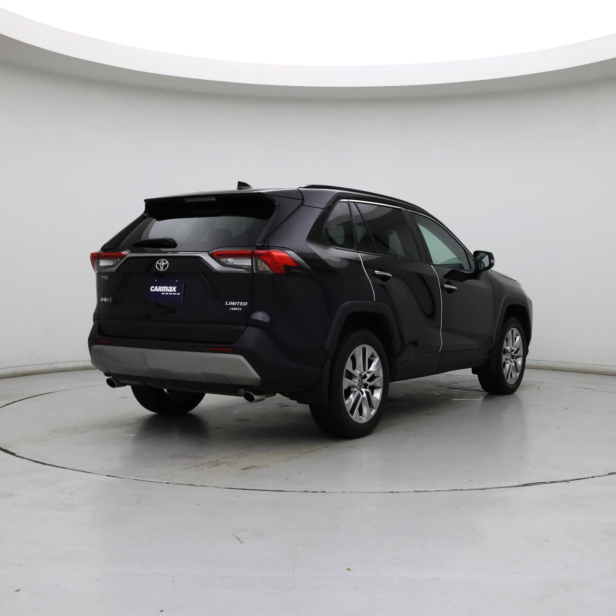 Thumbnail: 2024 Toyota RAV4 - 8