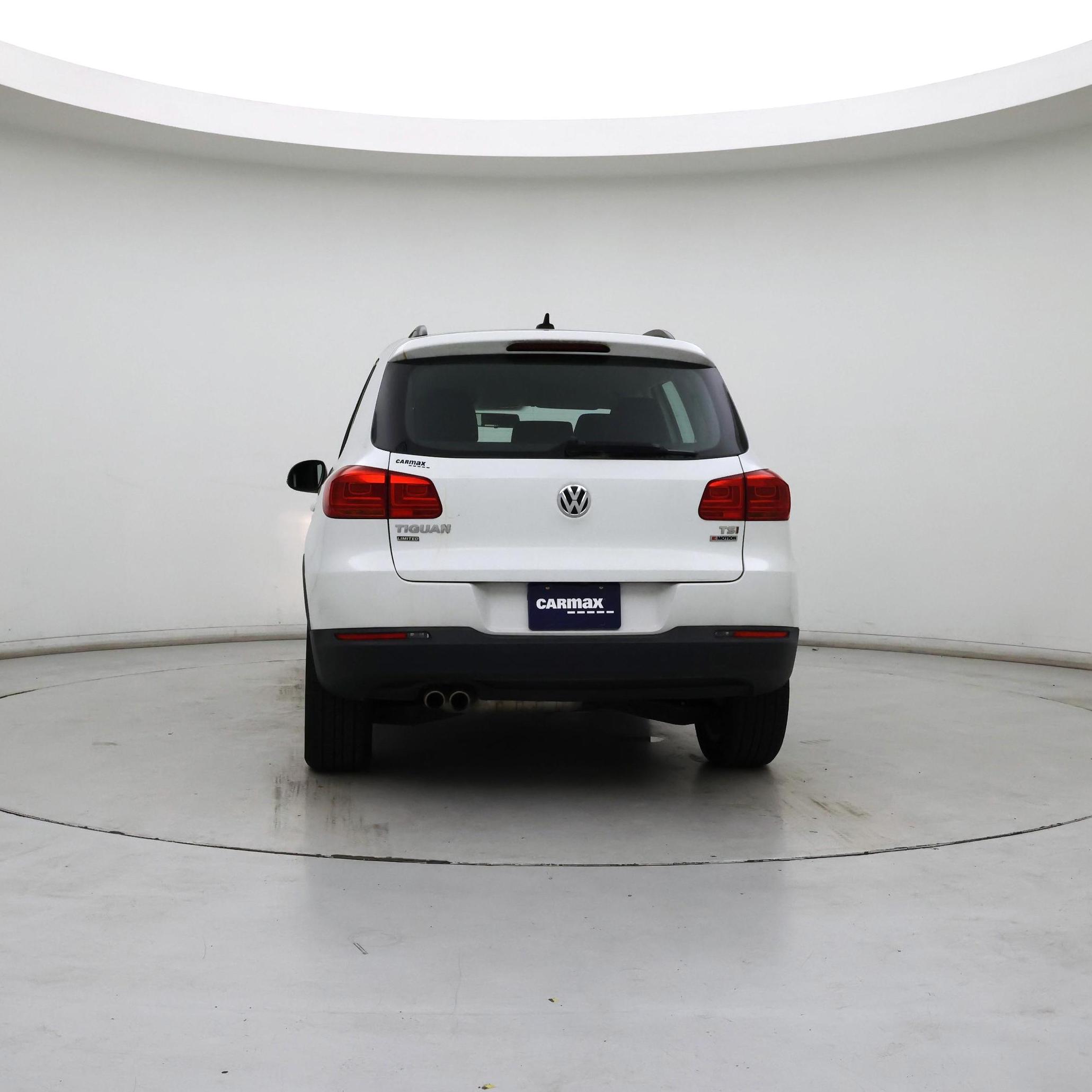 Thumbnail: 2017 Volkswagen Tiguan - 6