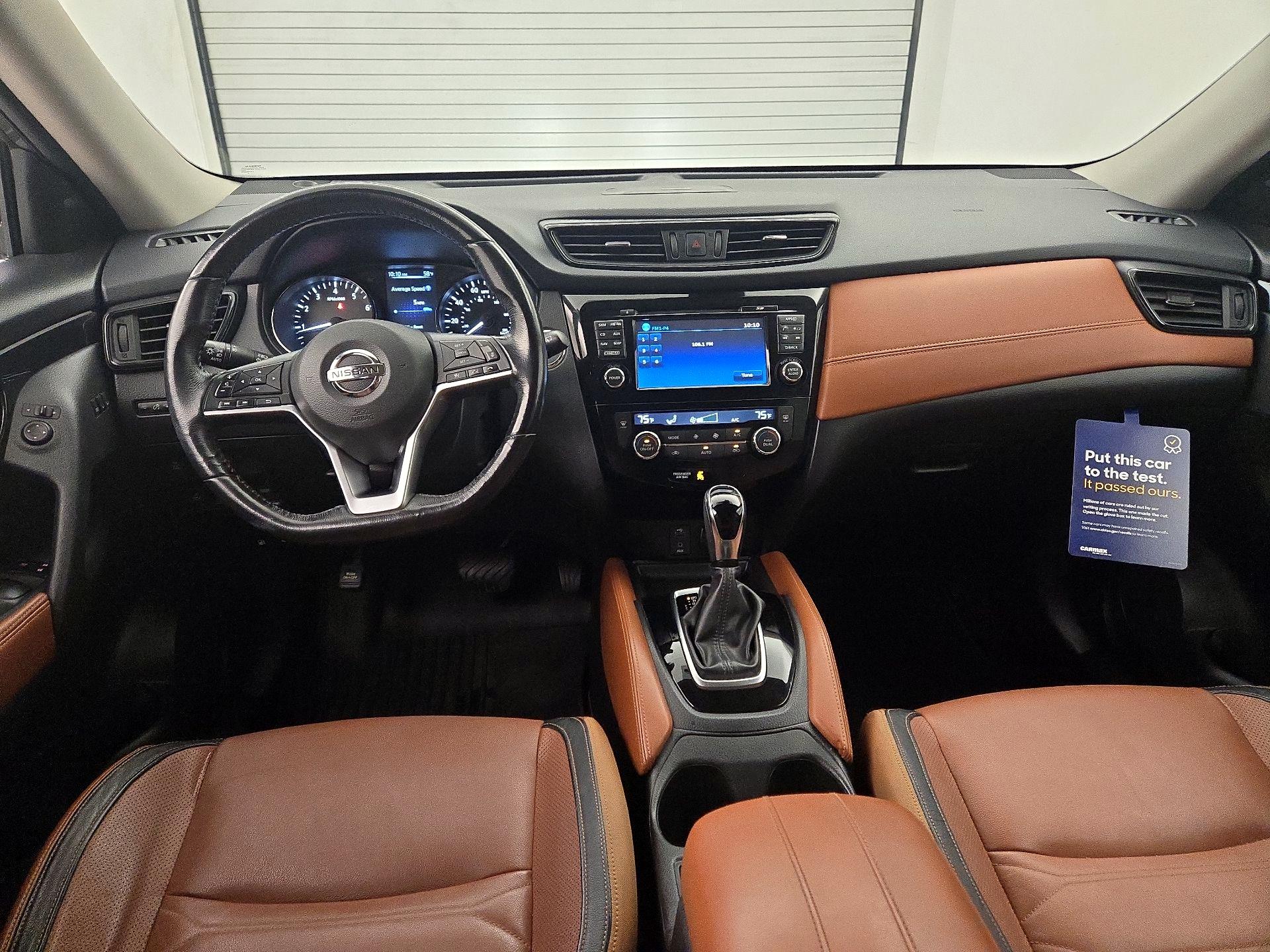 Thumbnail: 2017 Nissan Rogue - 9