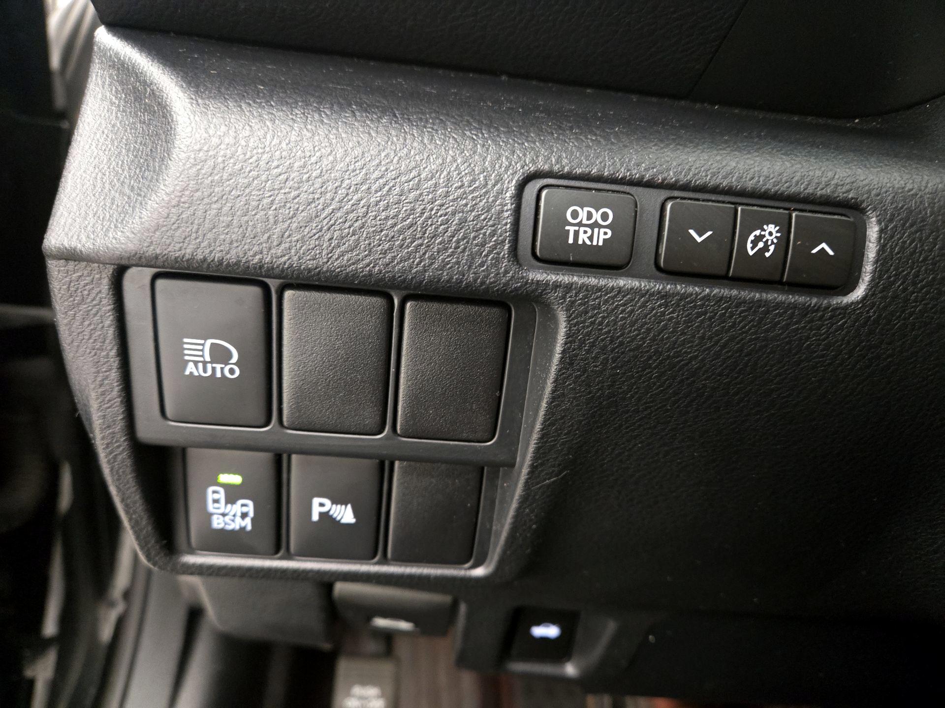 Thumbnail: 2019 Lexus RC - 13