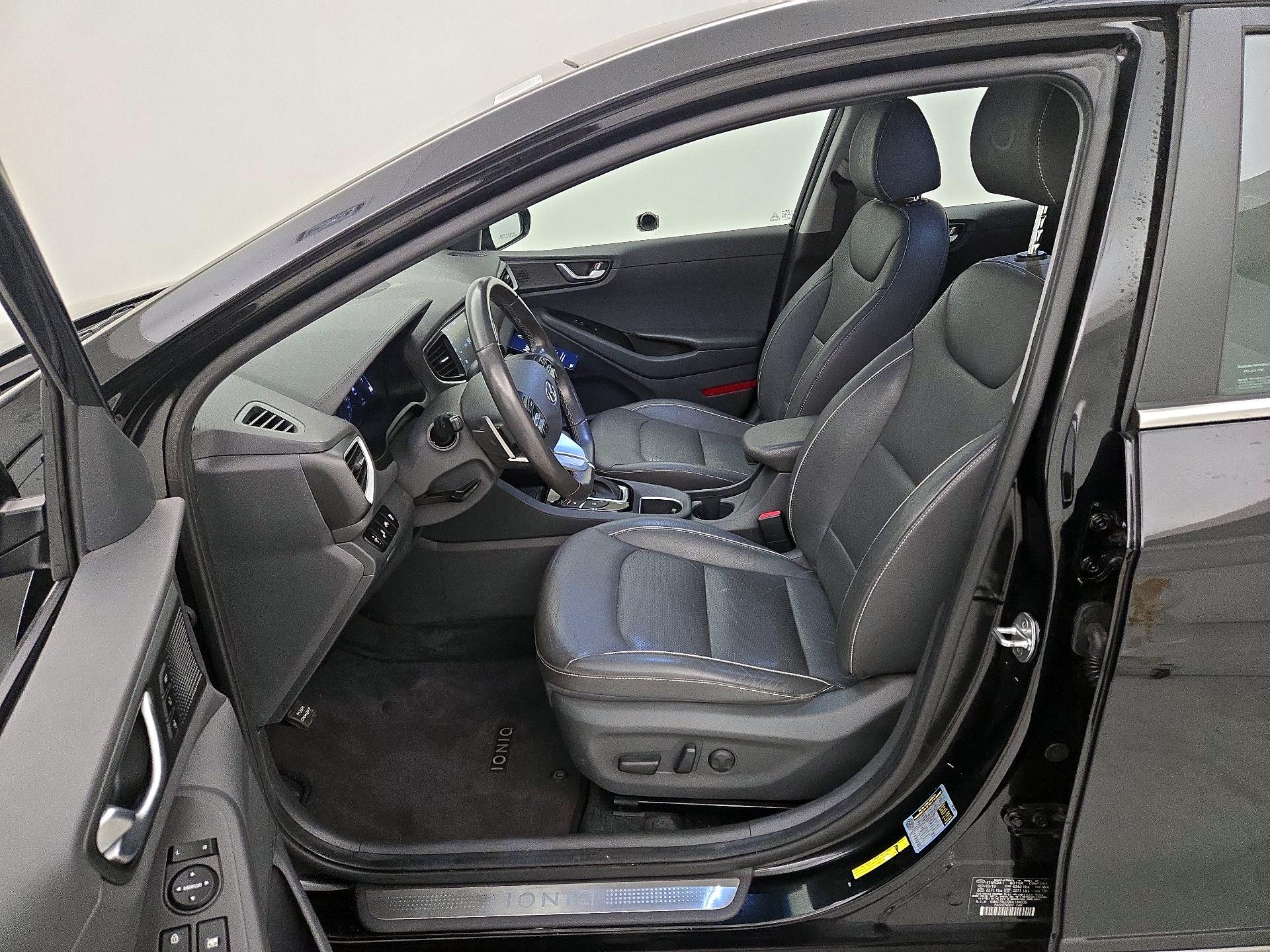 Thumbnail: 2019 Hyundai Ioniq - 11