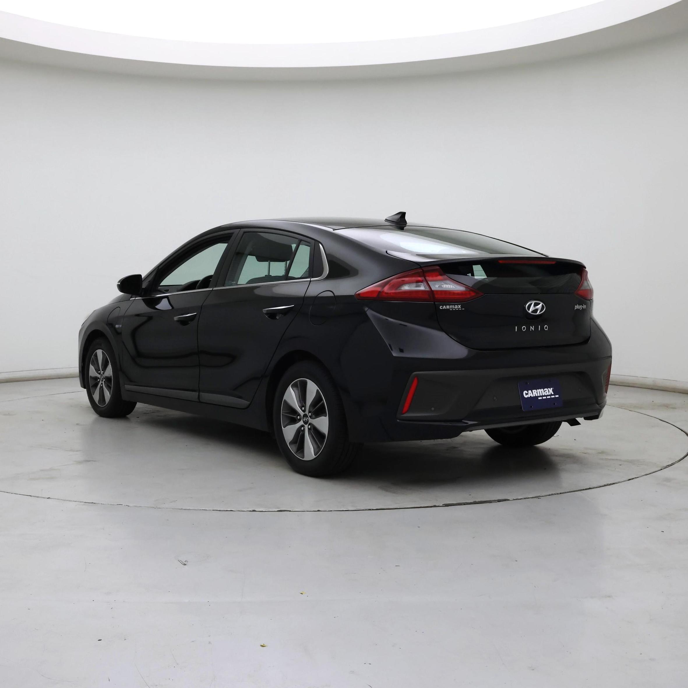 Thumbnail: 2019 Hyundai Ioniq - 2