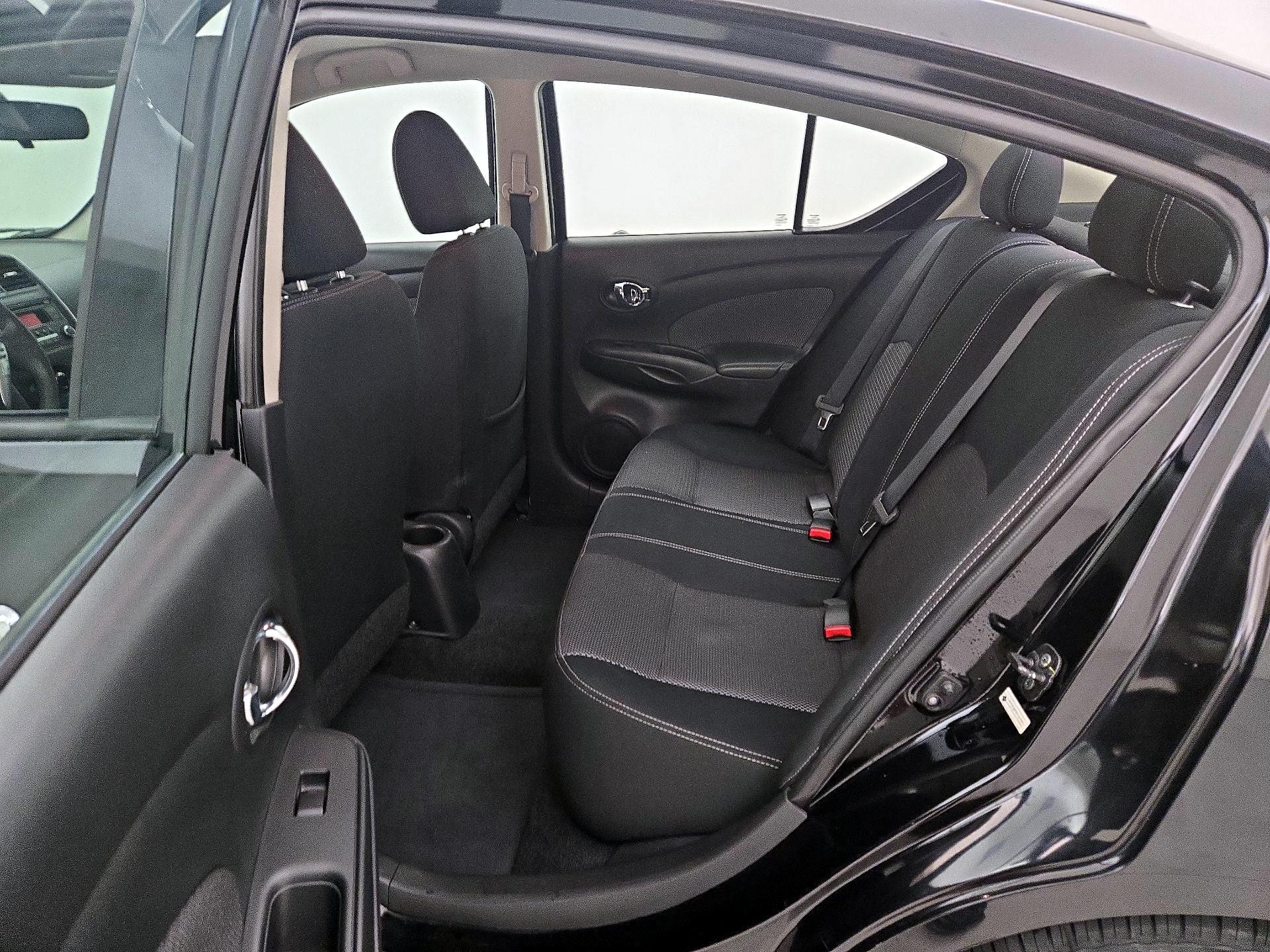 Thumbnail: 2015 Nissan Versa - 18