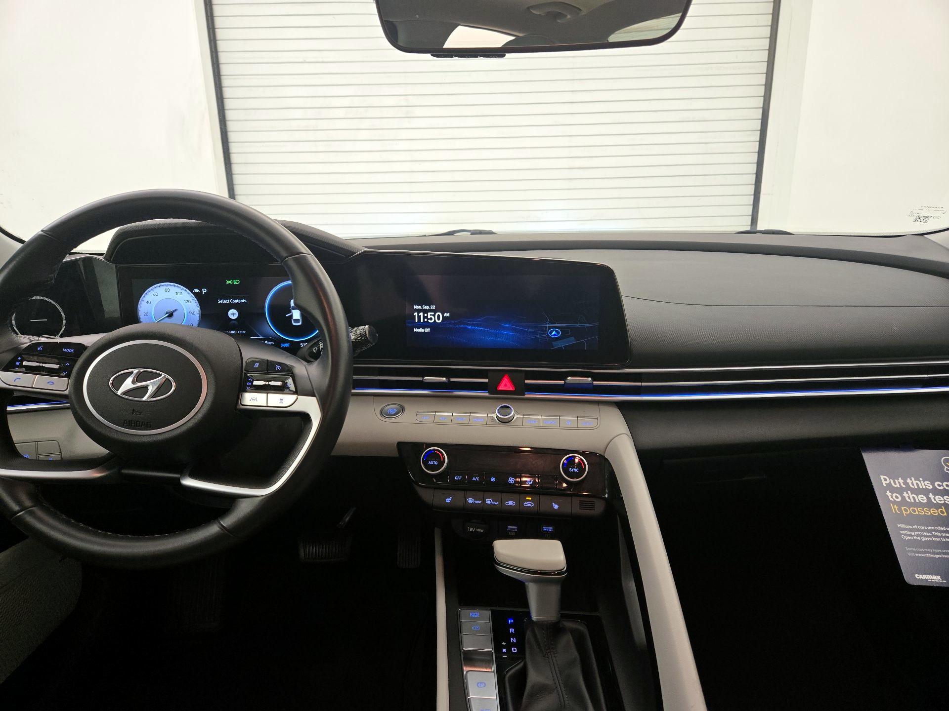 Thumbnail: 2021 Hyundai Elantra - 9