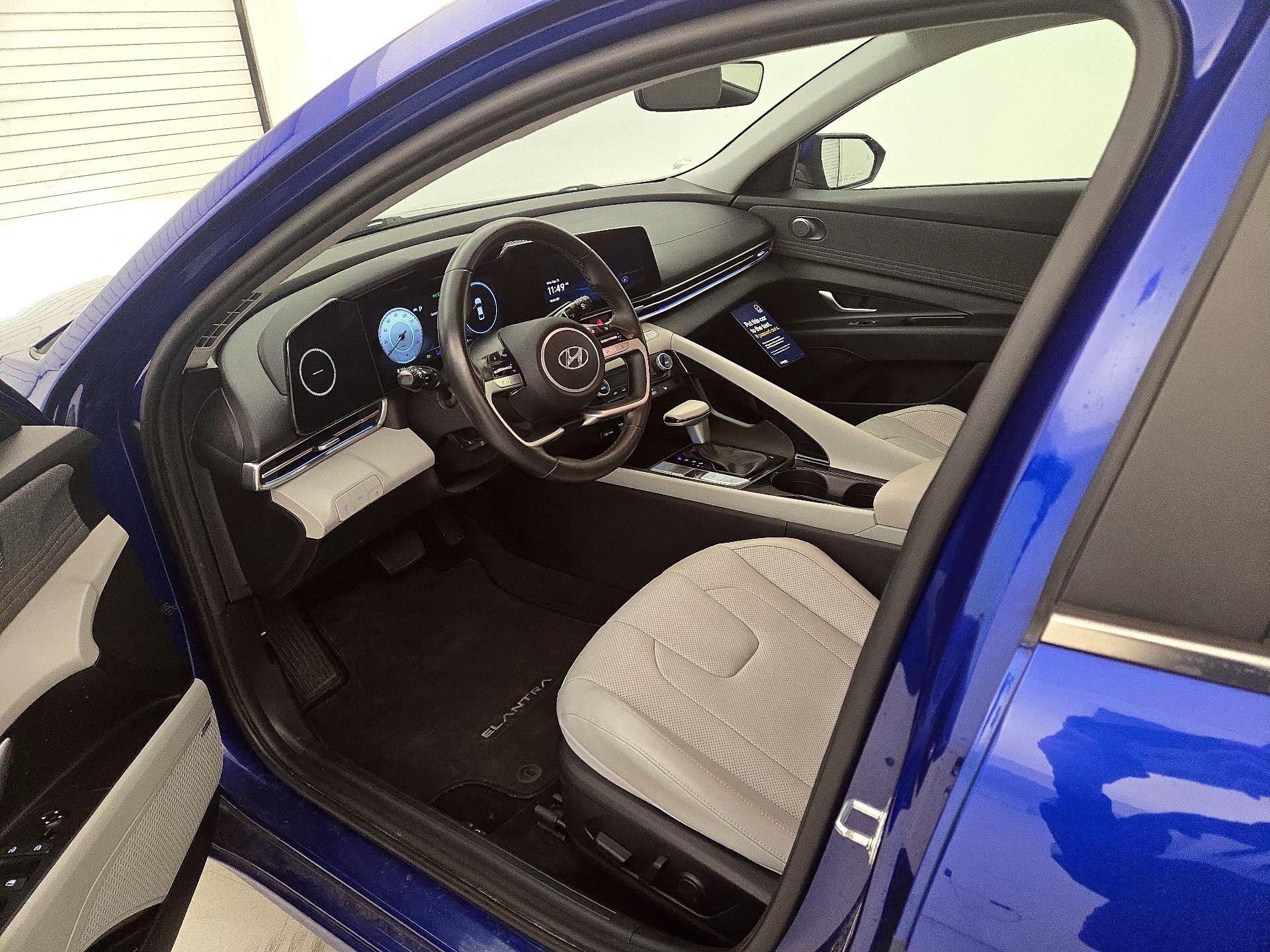 Thumbnail: 2021 Hyundai Elantra - 11