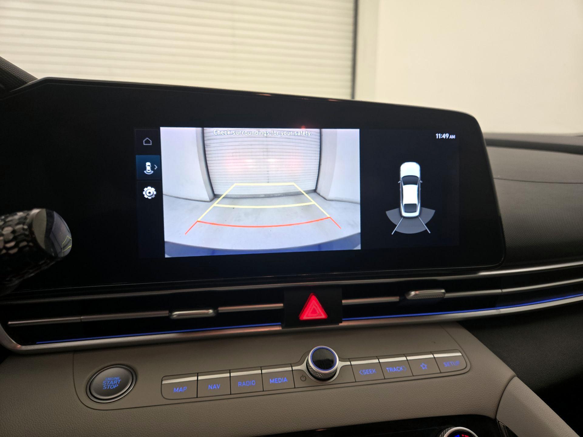 Thumbnail: 2021 Hyundai Elantra - 14