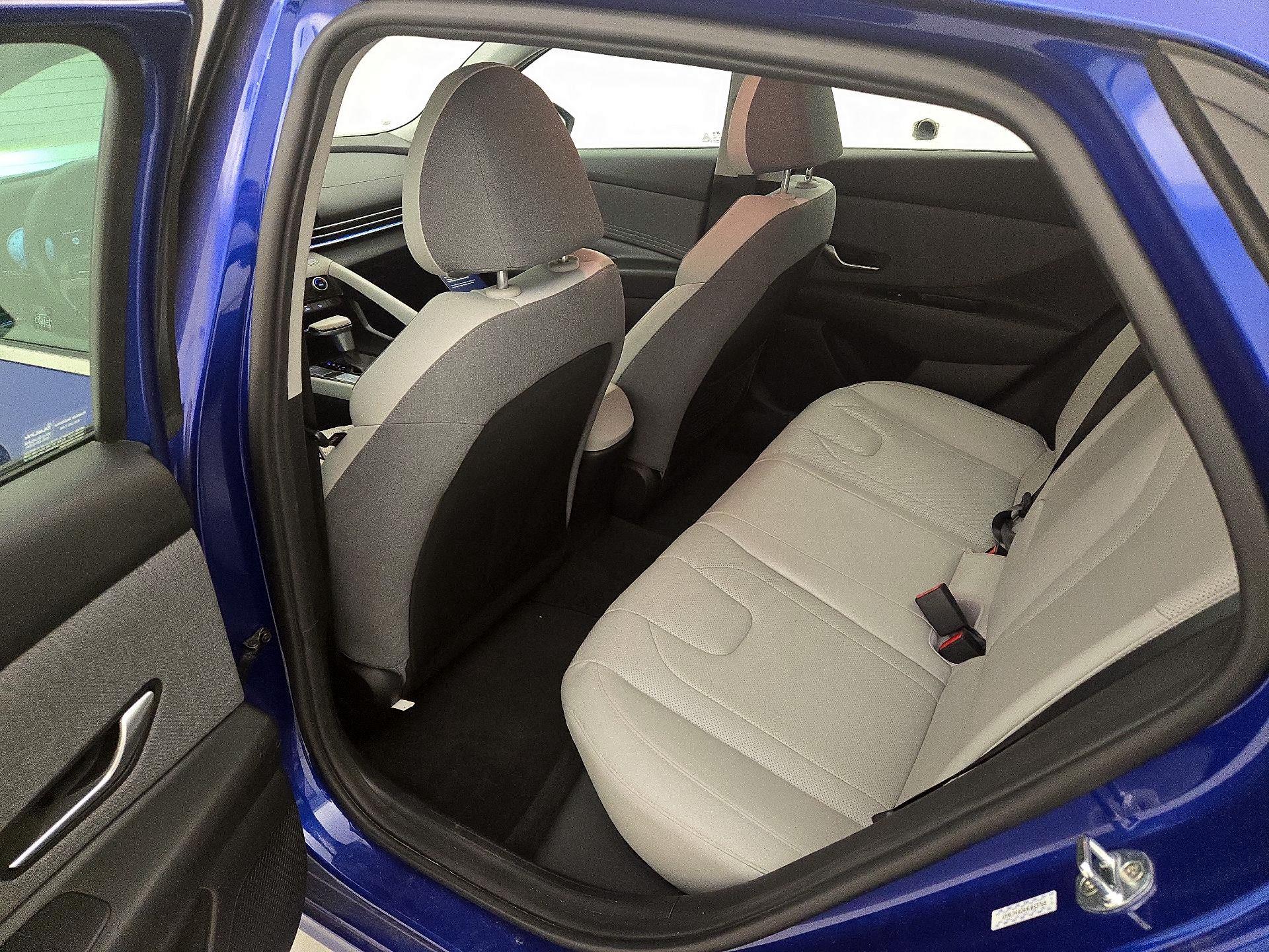 Thumbnail: 2021 Hyundai Elantra - 19