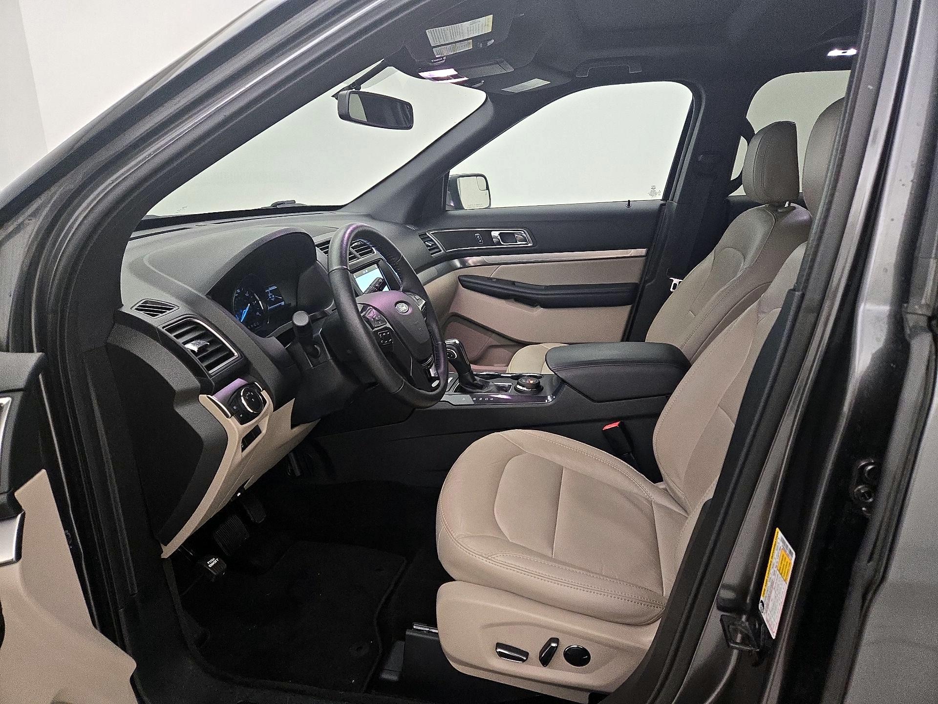 Thumbnail: 2018 Ford Explorer - 11