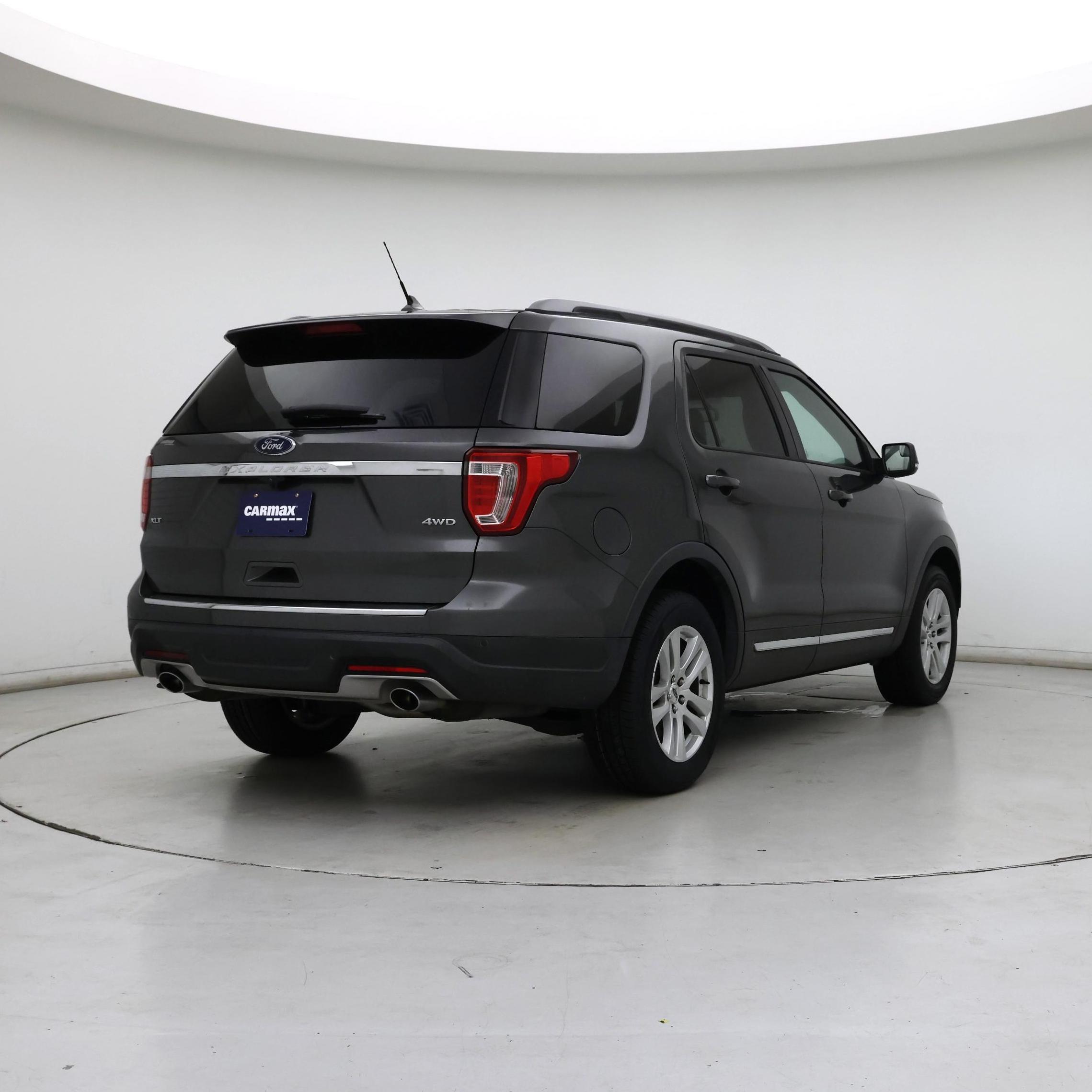 Thumbnail: 2018 Ford Explorer - 8