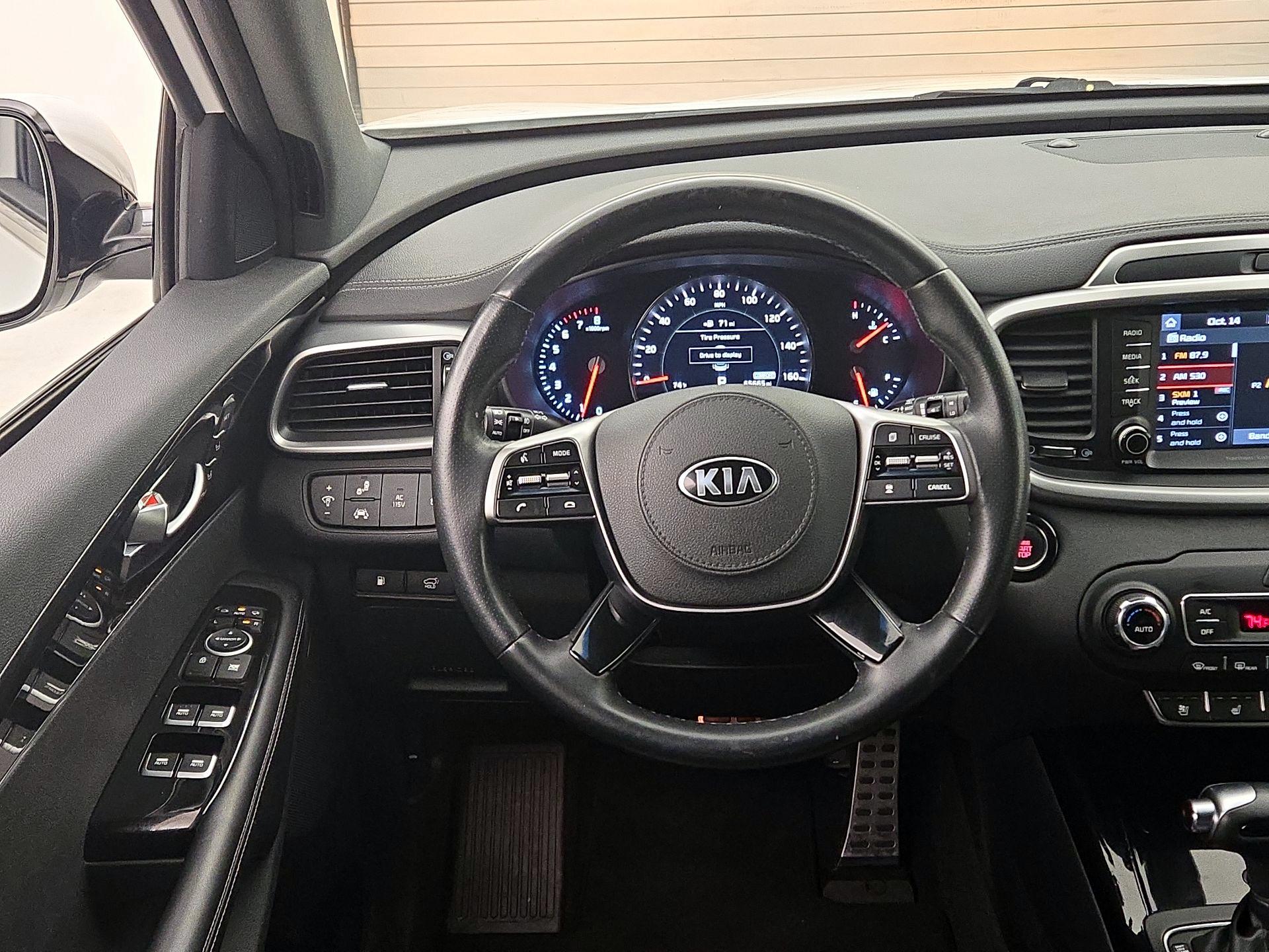Thumbnail: 2019 Kia Sorento - 10