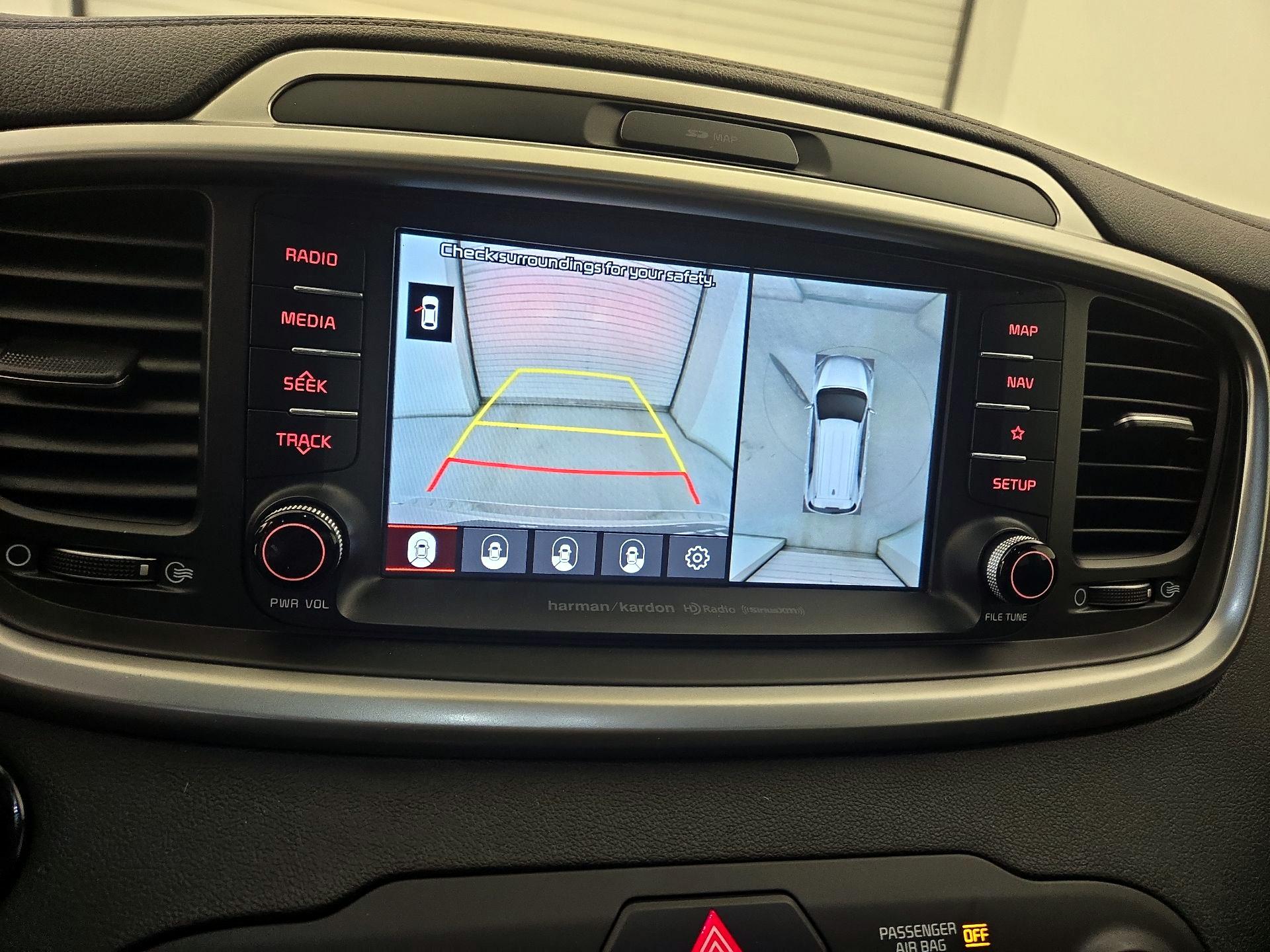 Thumbnail: 2019 Kia Sorento - 14