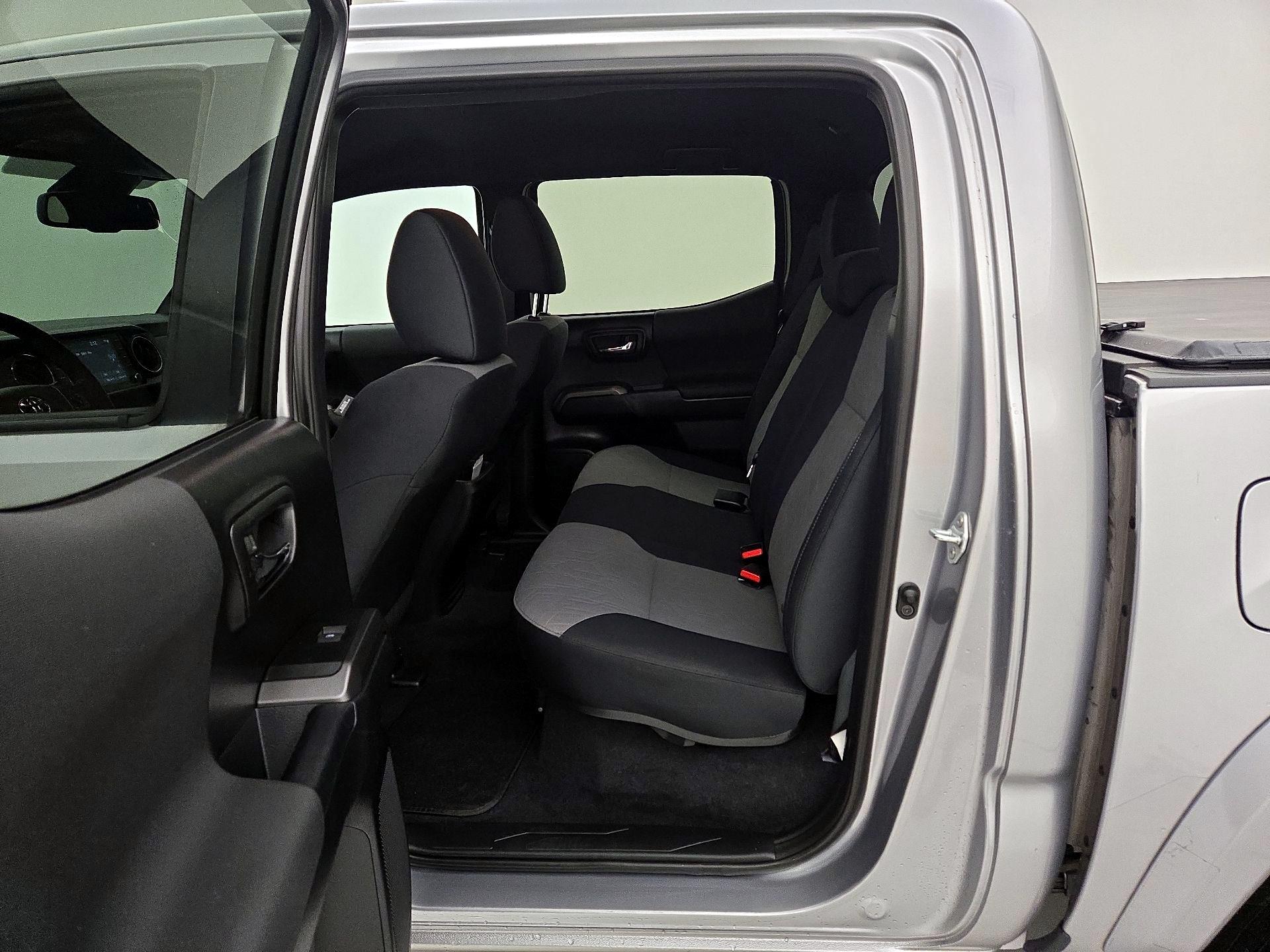 Thumbnail: 2021 Toyota Tacoma - 18